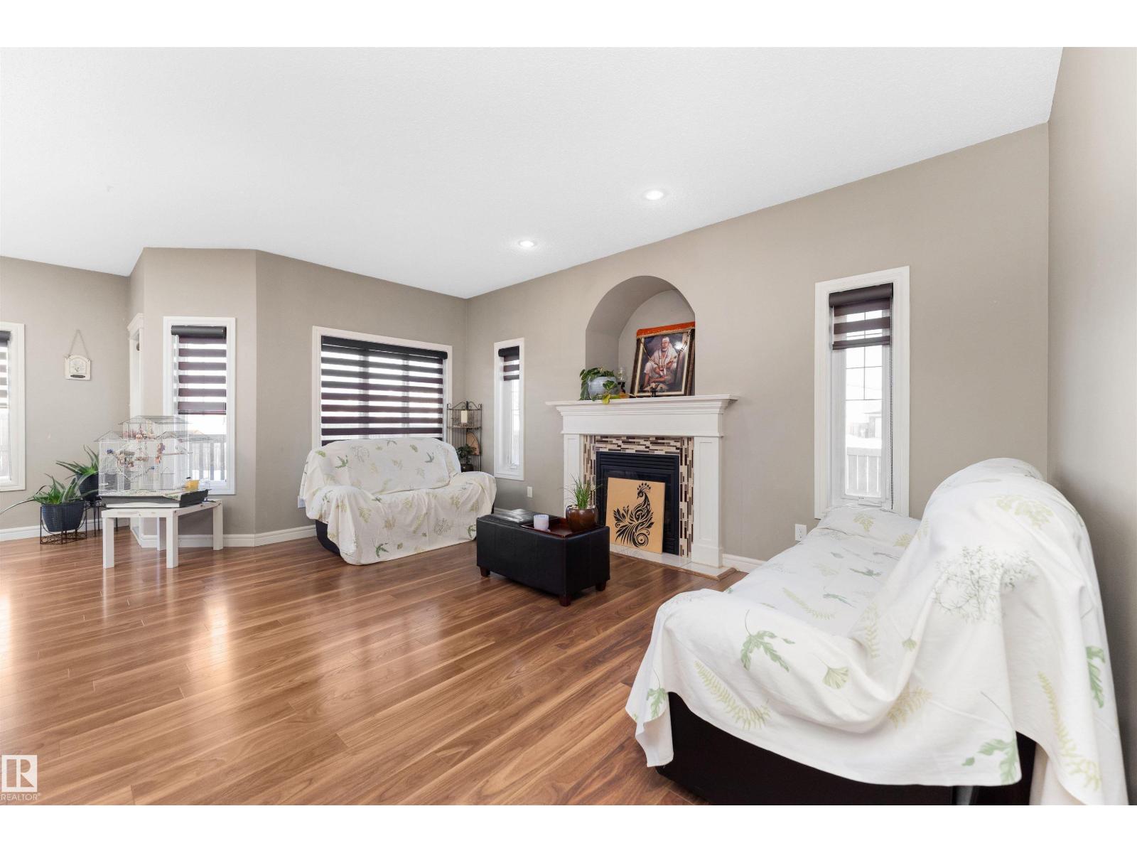 1904 118 ST SW, Edmonton