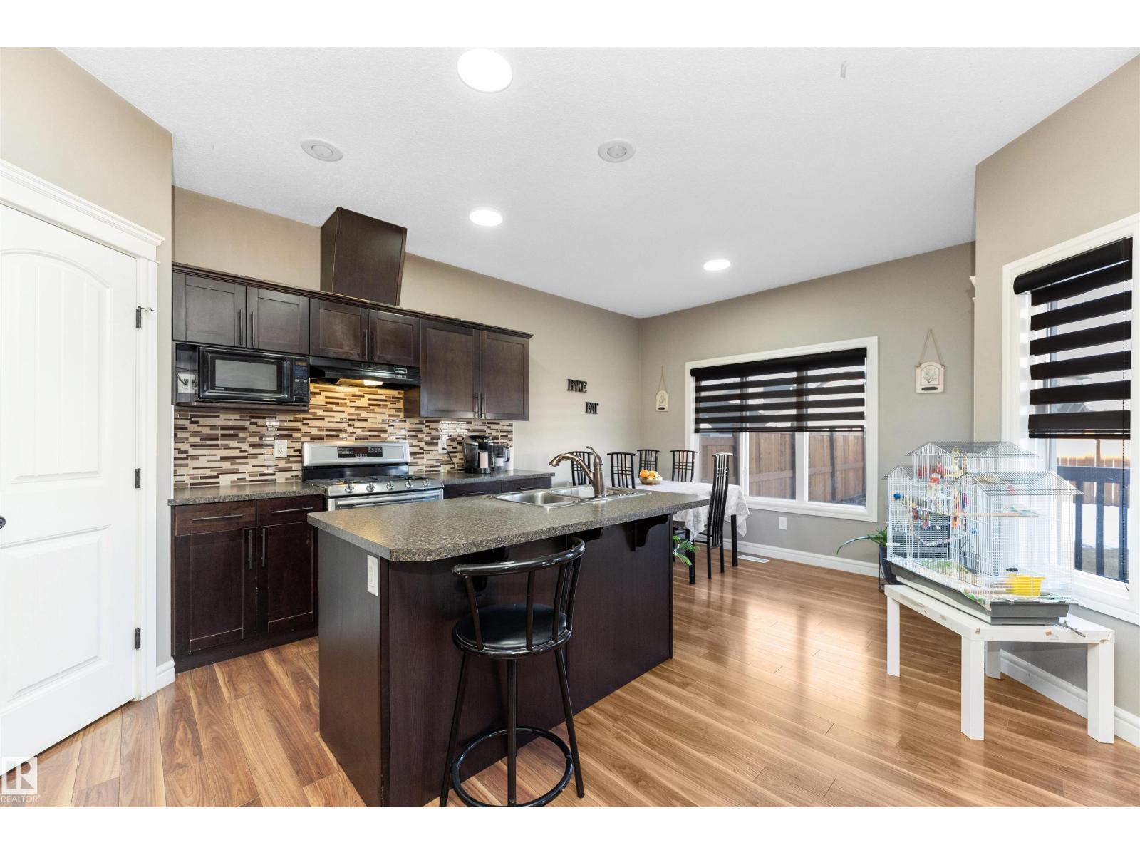 1904 118 ST SW, Edmonton