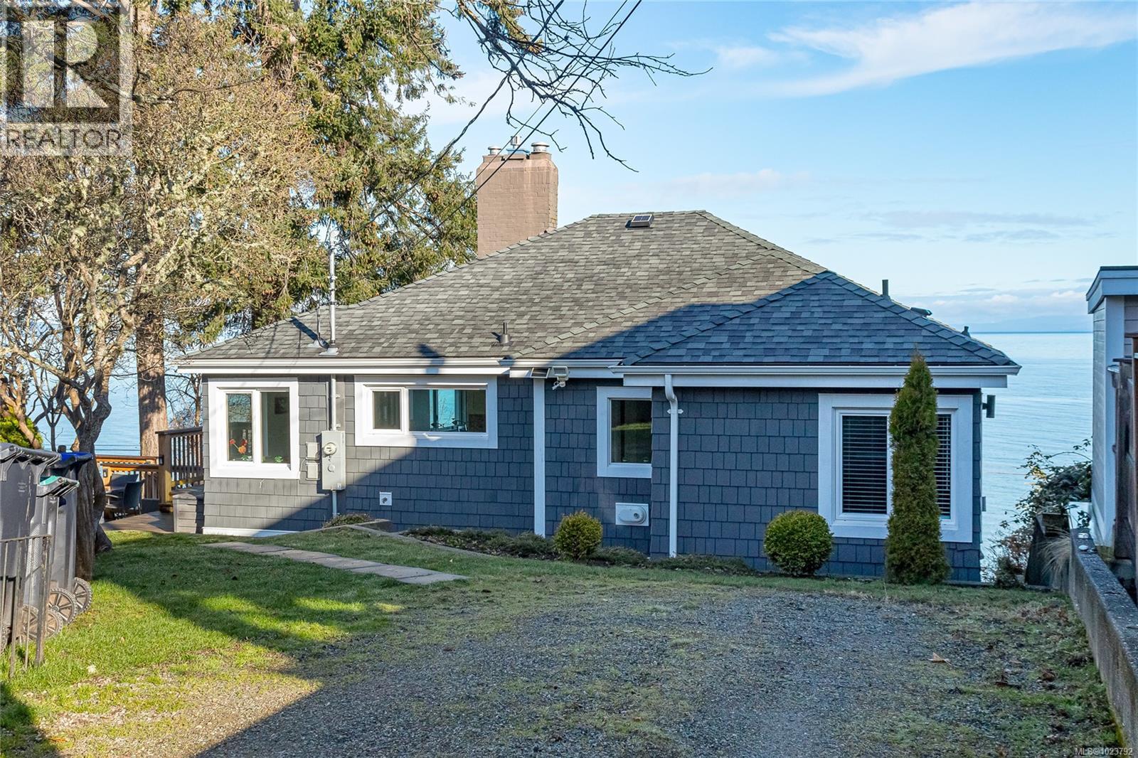 484 Bay St, Qualicum Beach
