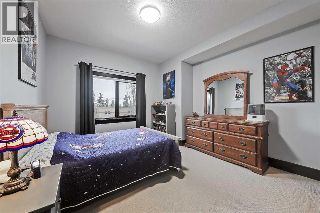 Single Family House for Sale in   Avenue SW Richmond Calgary 