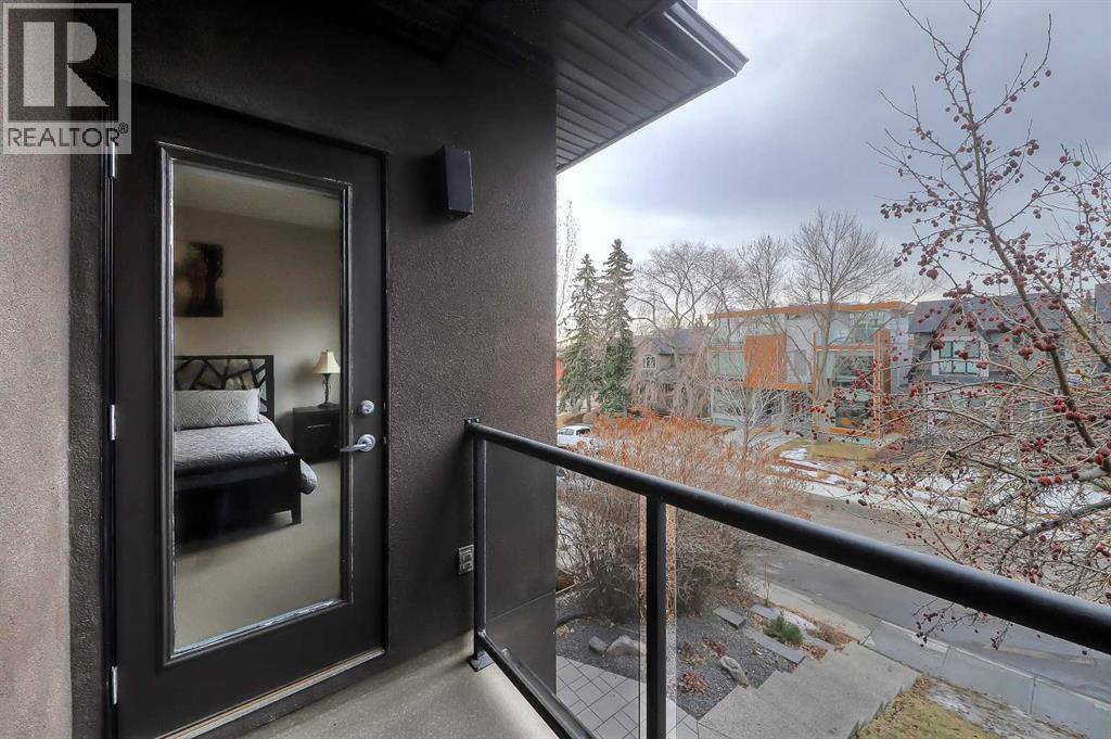 Single Family House for Sale in   Avenue SW Richmond Calgary 