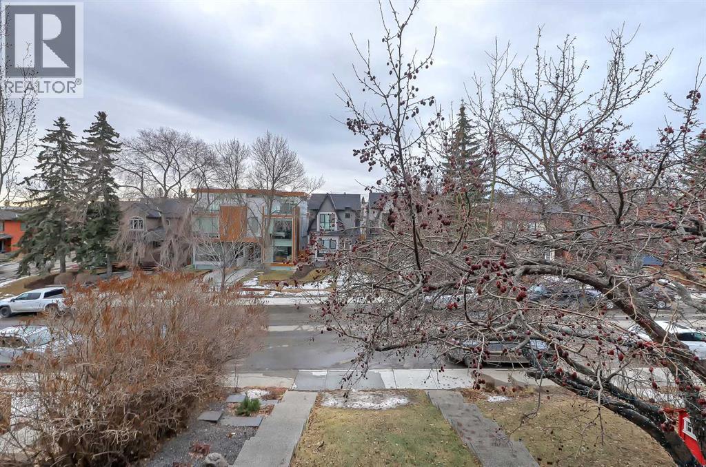 Single Family House for Sale in   Avenue SW Richmond Calgary 