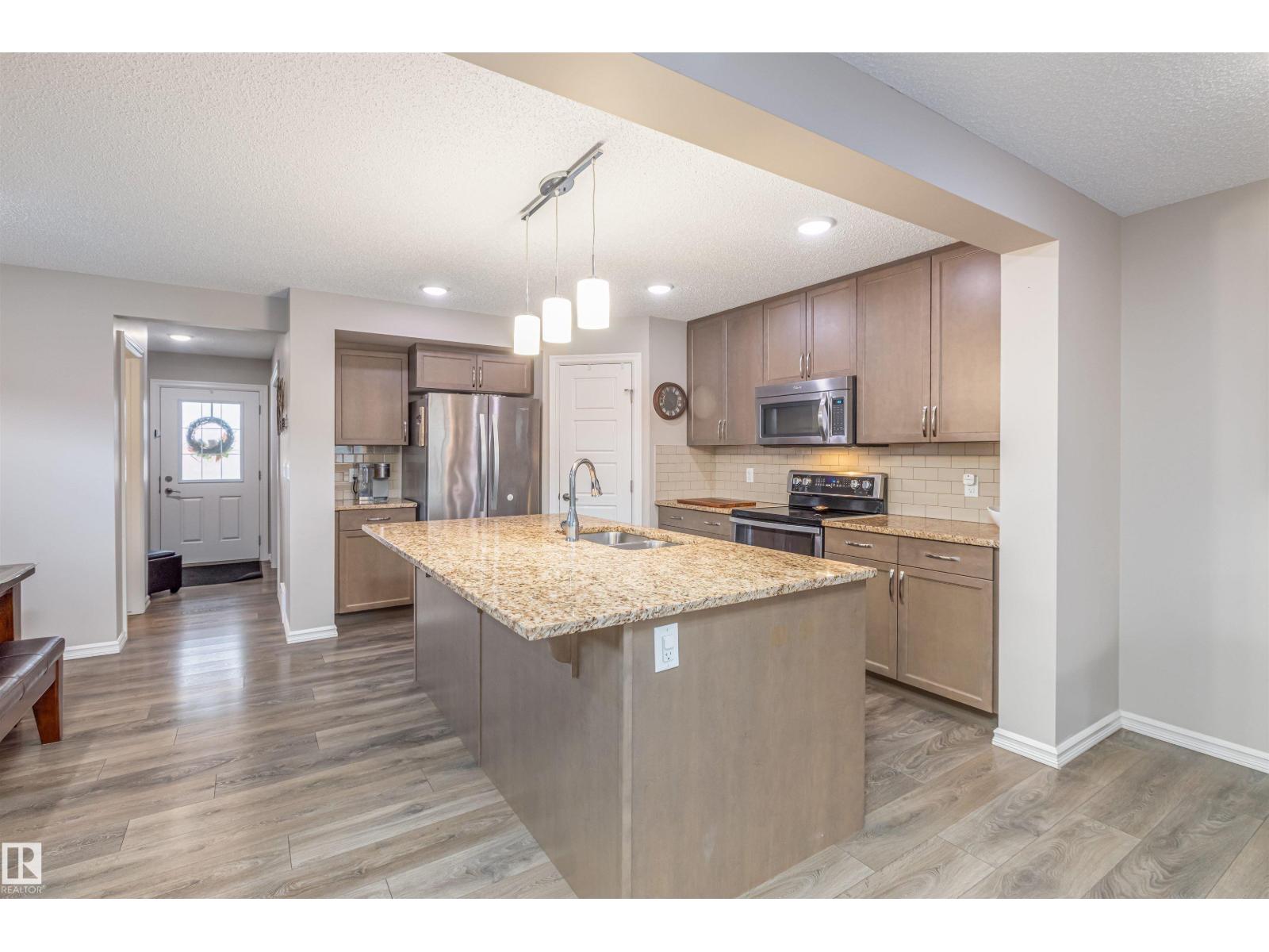 816 35 AV NW, Edmonton