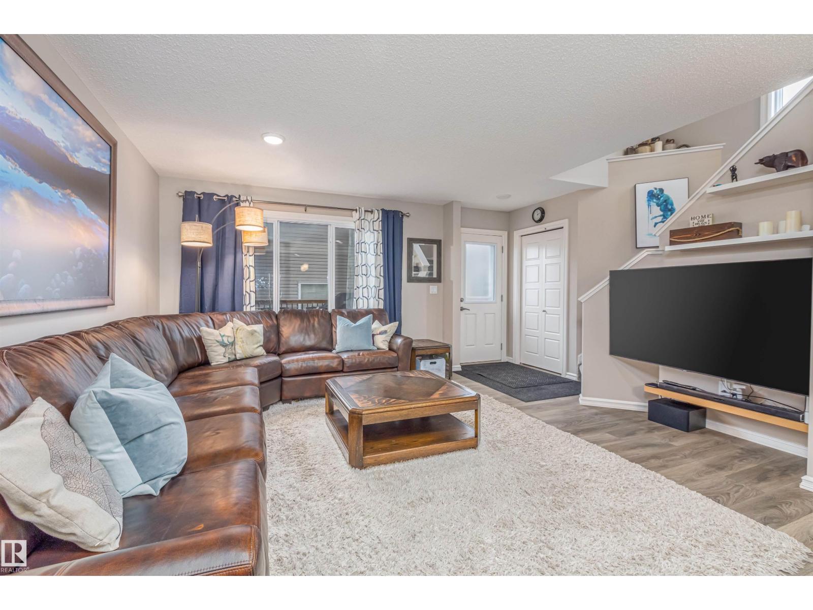 816 35 AV NW, Edmonton