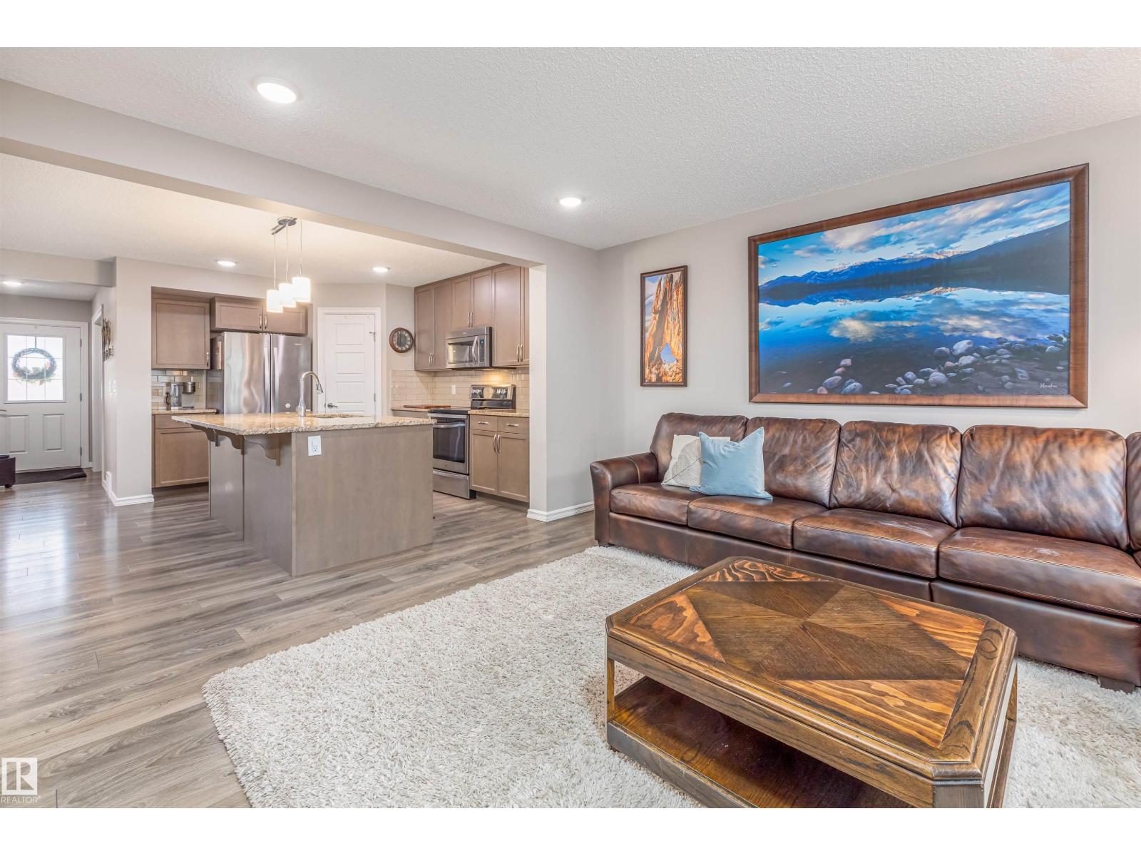 816 35 AV NW, Edmonton