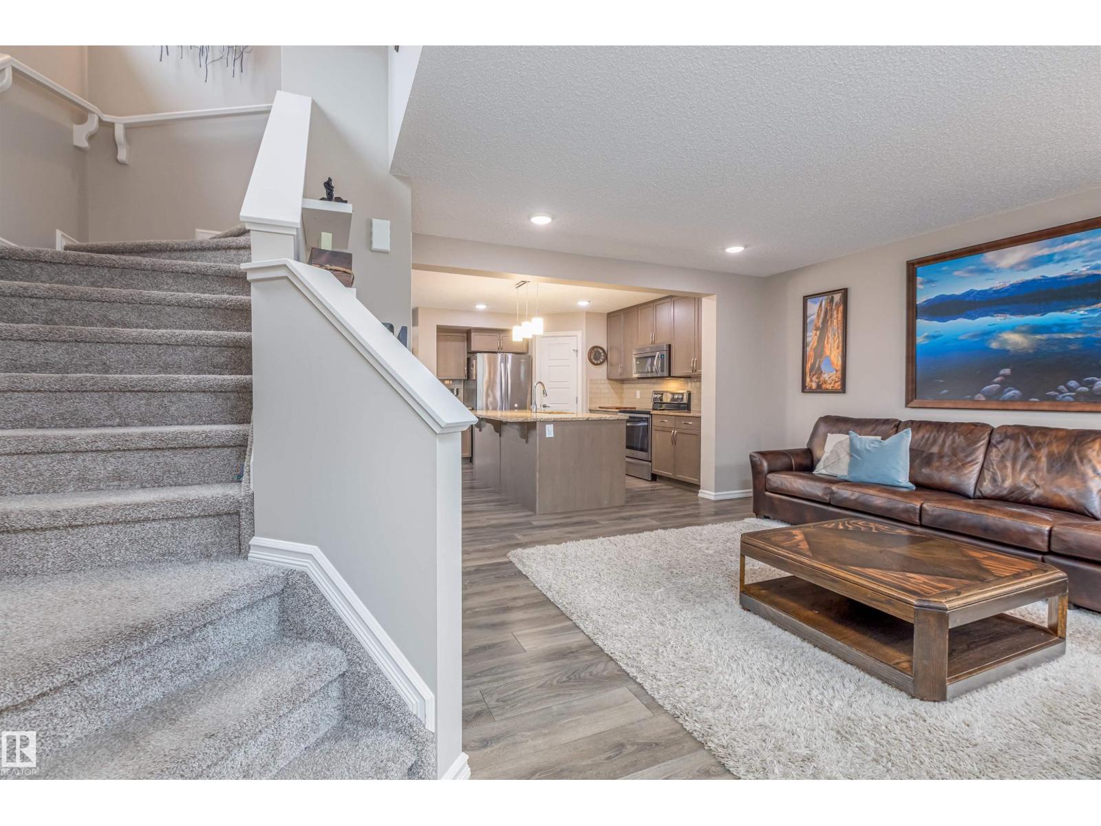 816 35 AV NW, Edmonton