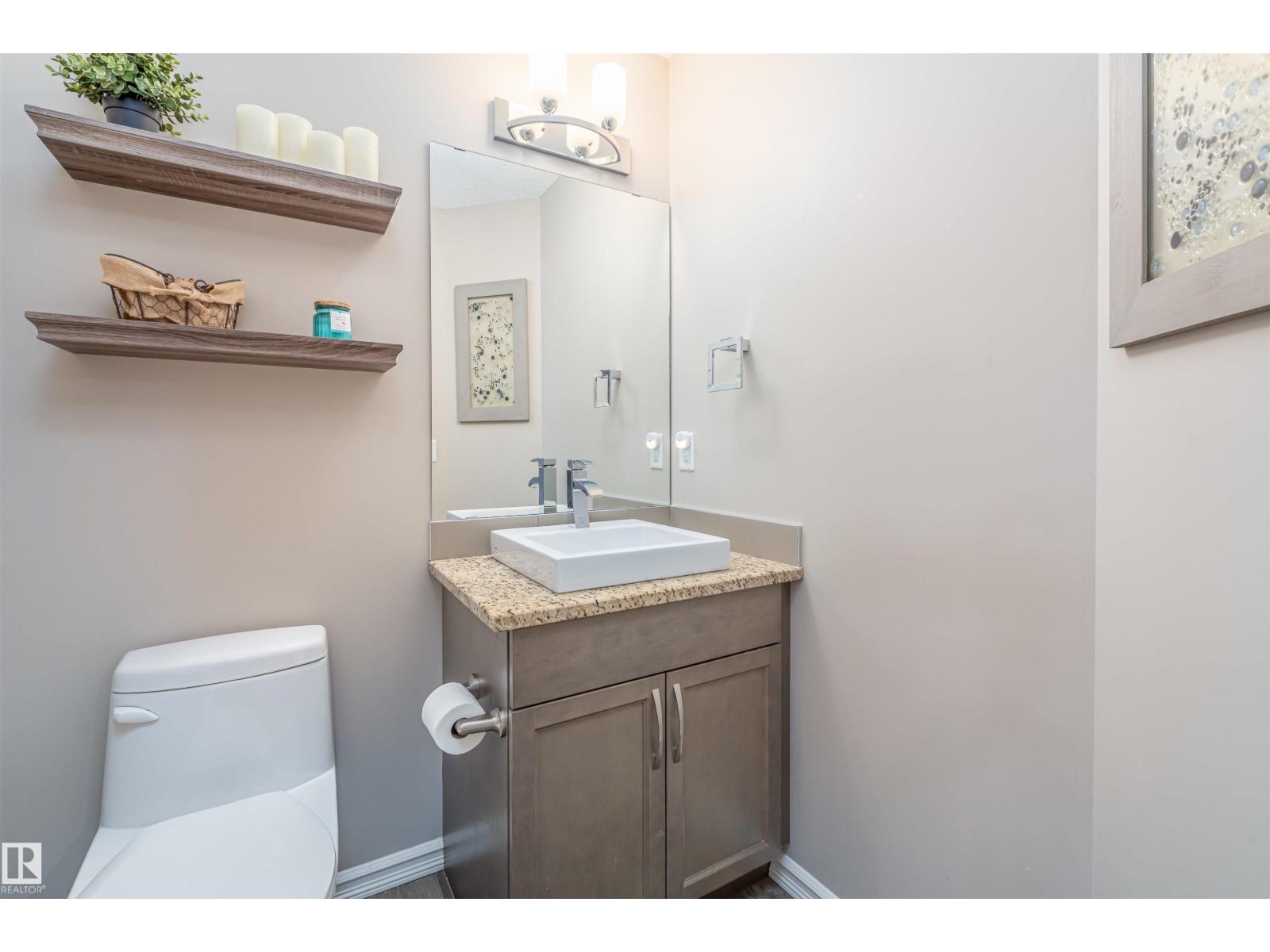 816 35 AV NW, Edmonton