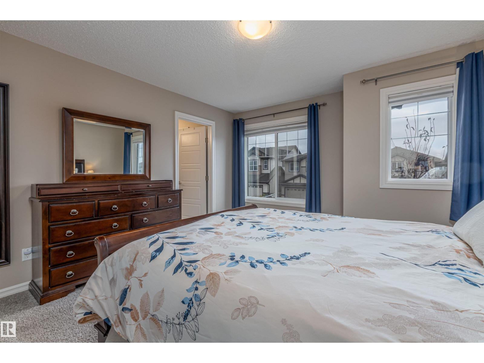 816 35 AV NW, Edmonton