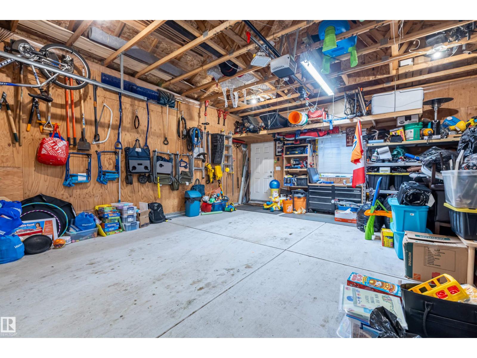 816 35 AV NW, Edmonton