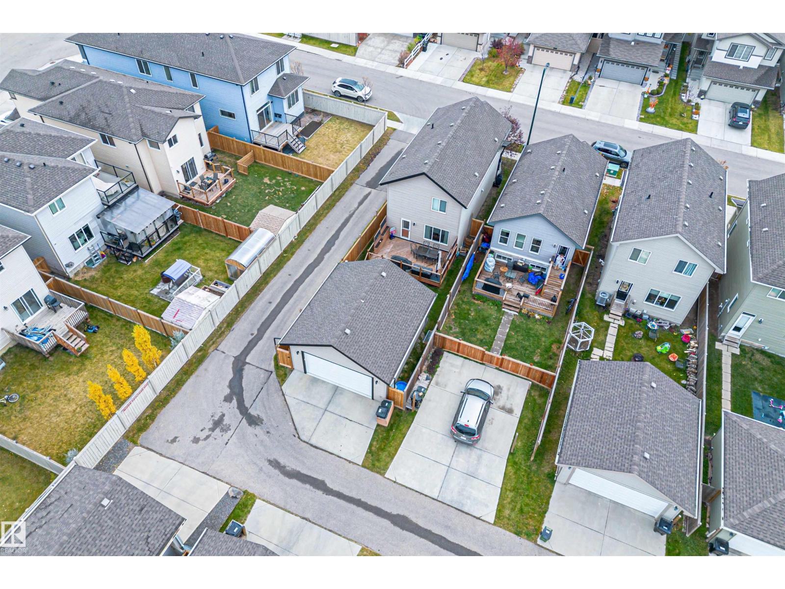 816 35 AV NW, Edmonton