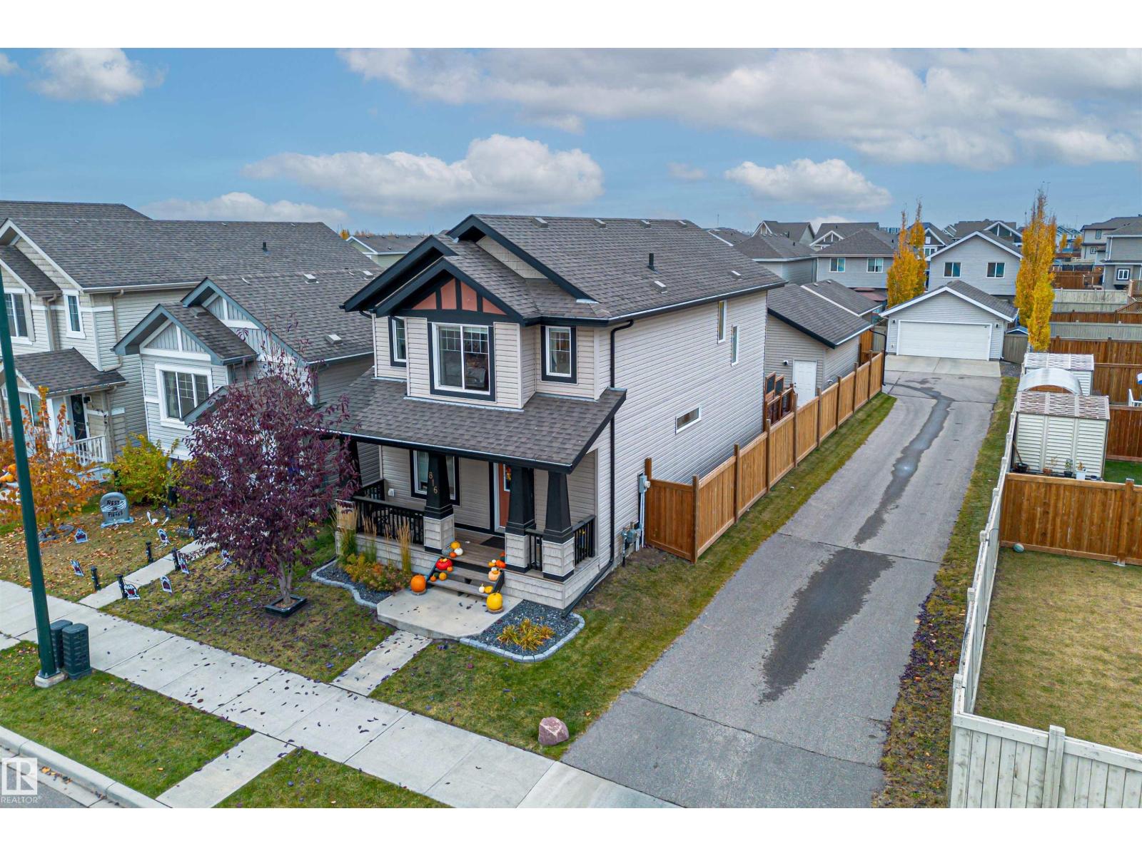 816 35 AV NW, Edmonton