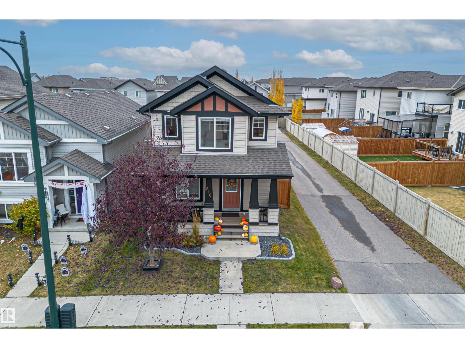 816 35 AV NW, Edmonton