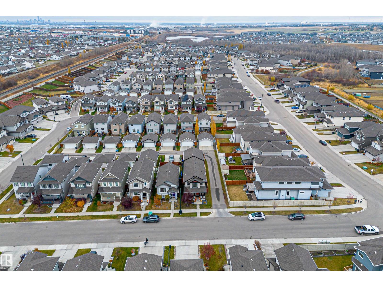 816 35 AV NW, Edmonton