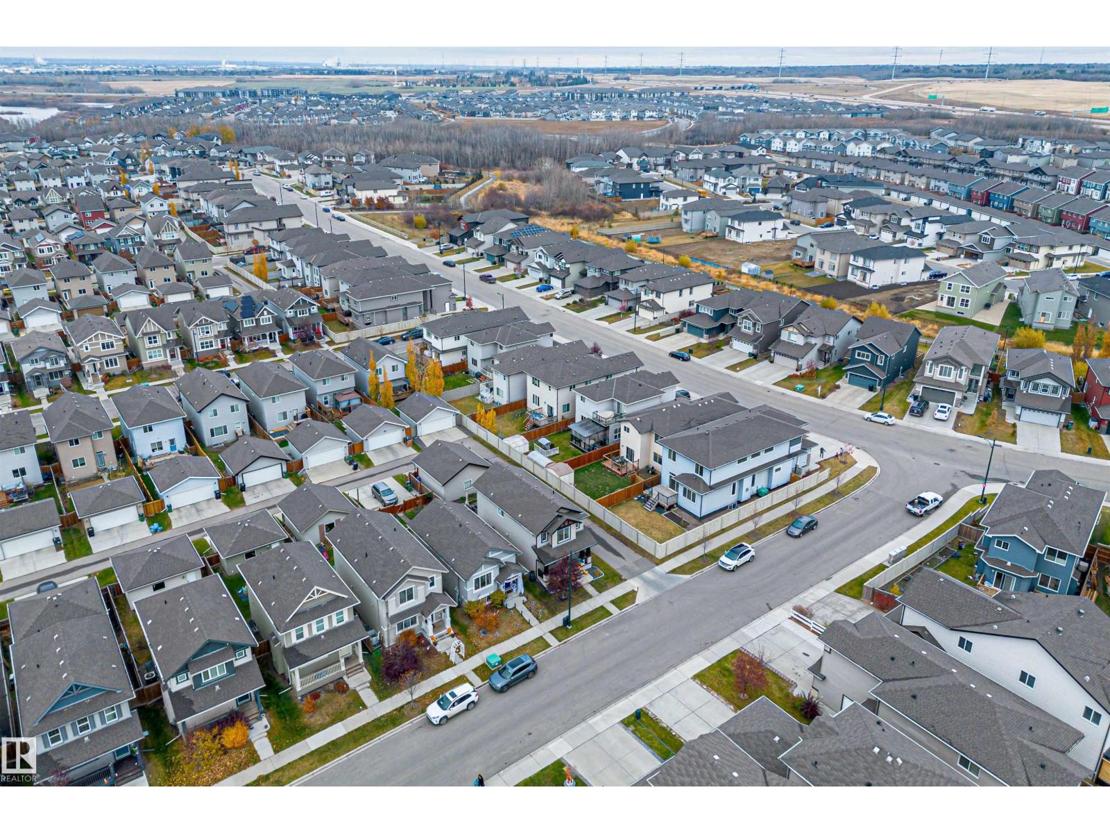 816 35 AV NW, Edmonton