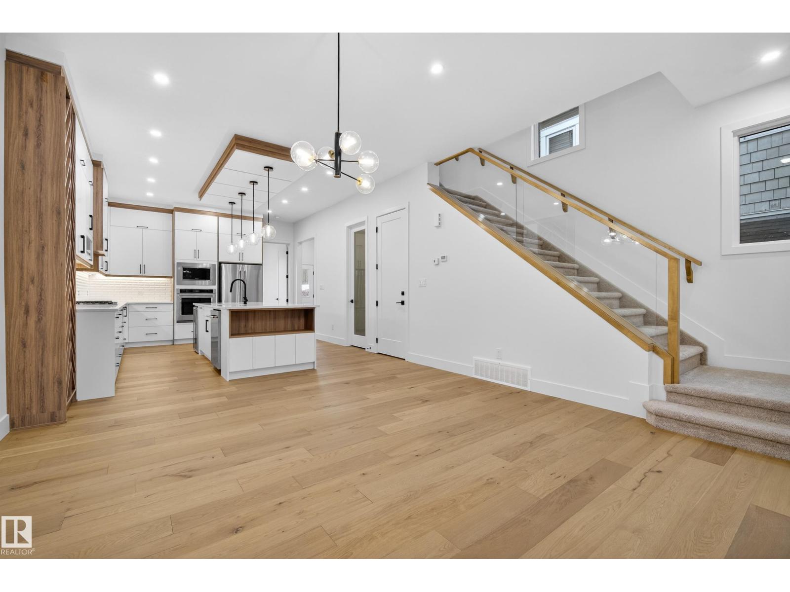 11613 79 AV NW, Edmonton