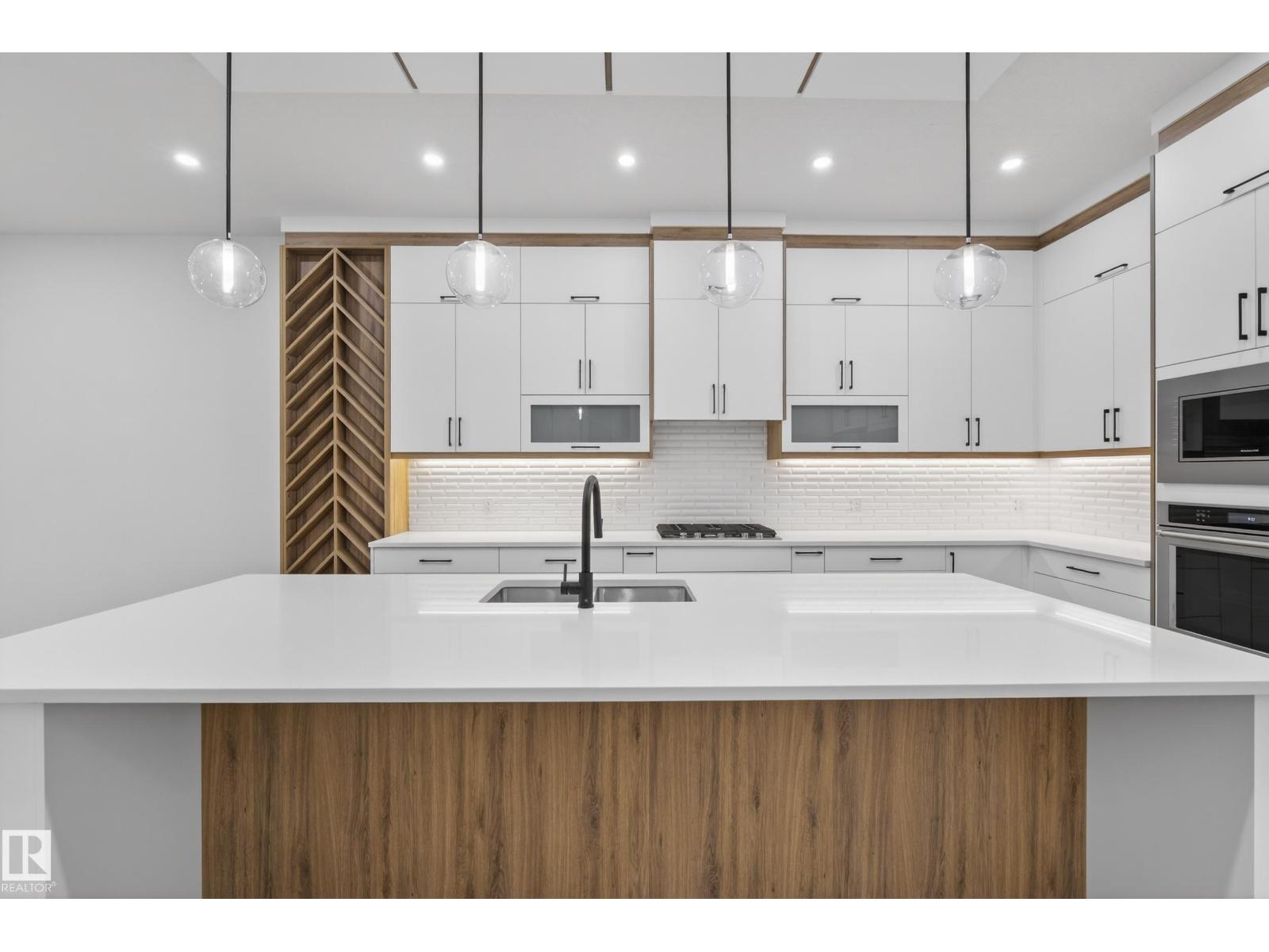 11613 79 AV NW, Edmonton