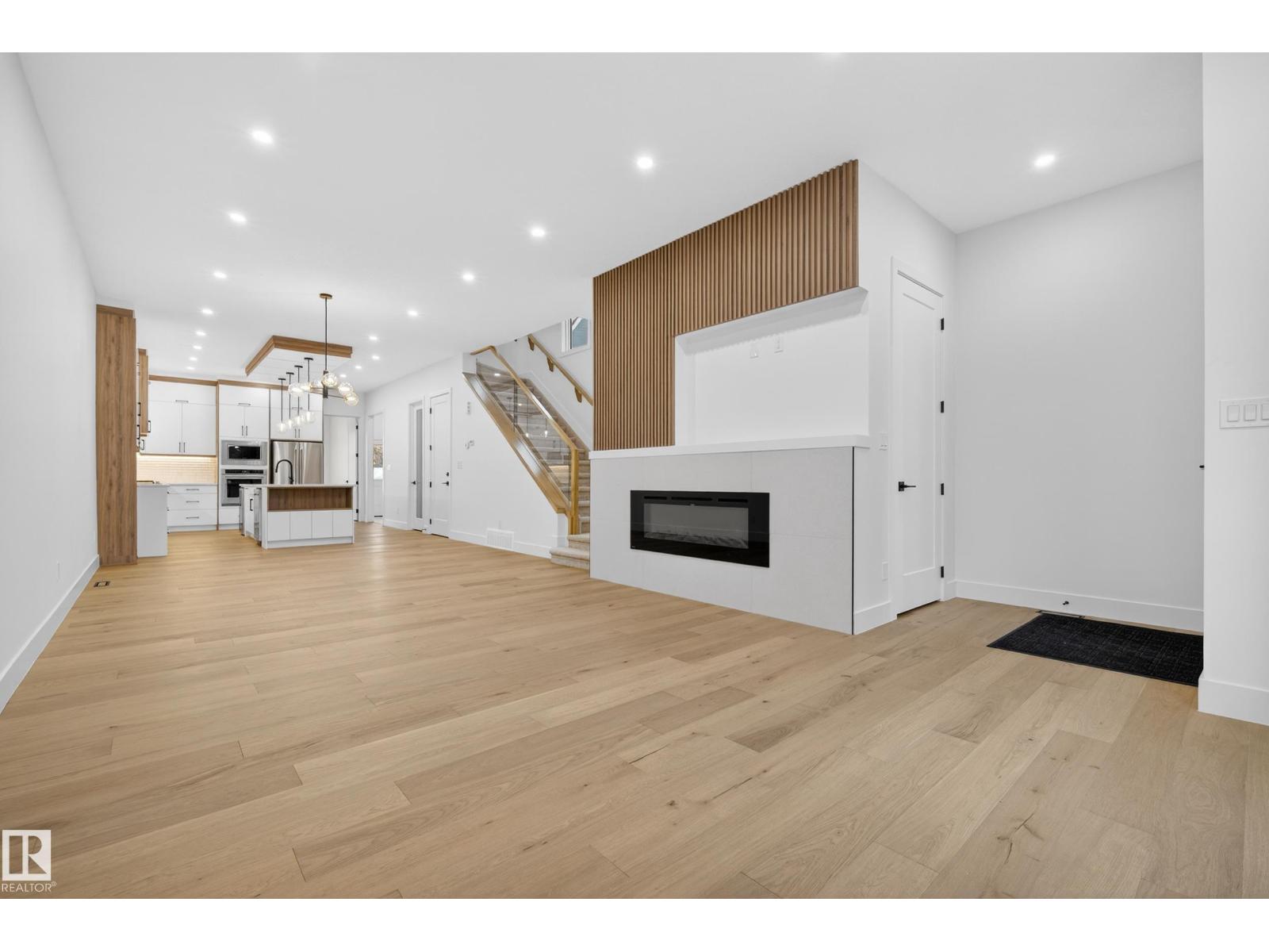 11613 79 AV NW, Edmonton