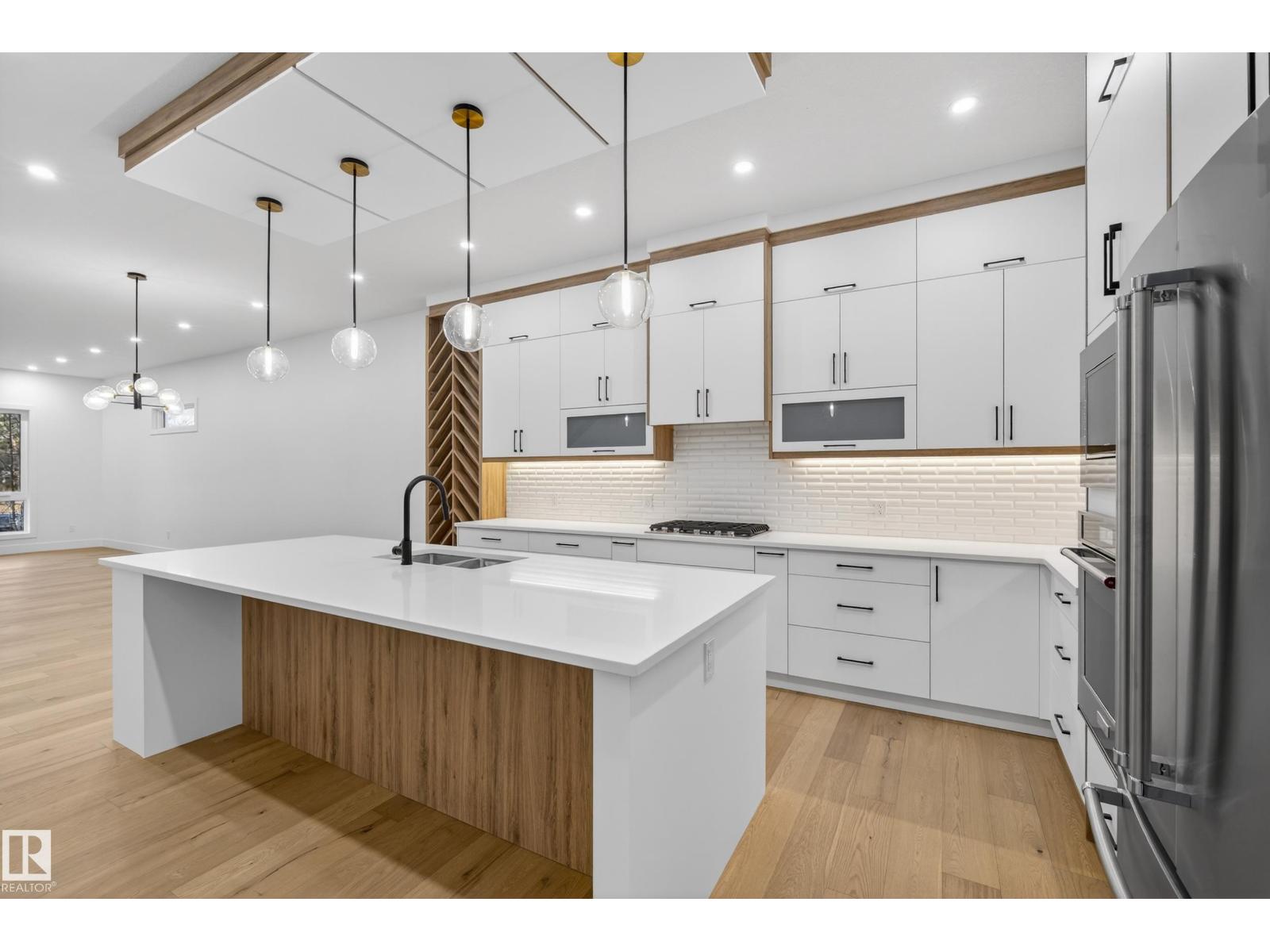 11613 79 AV NW, Edmonton