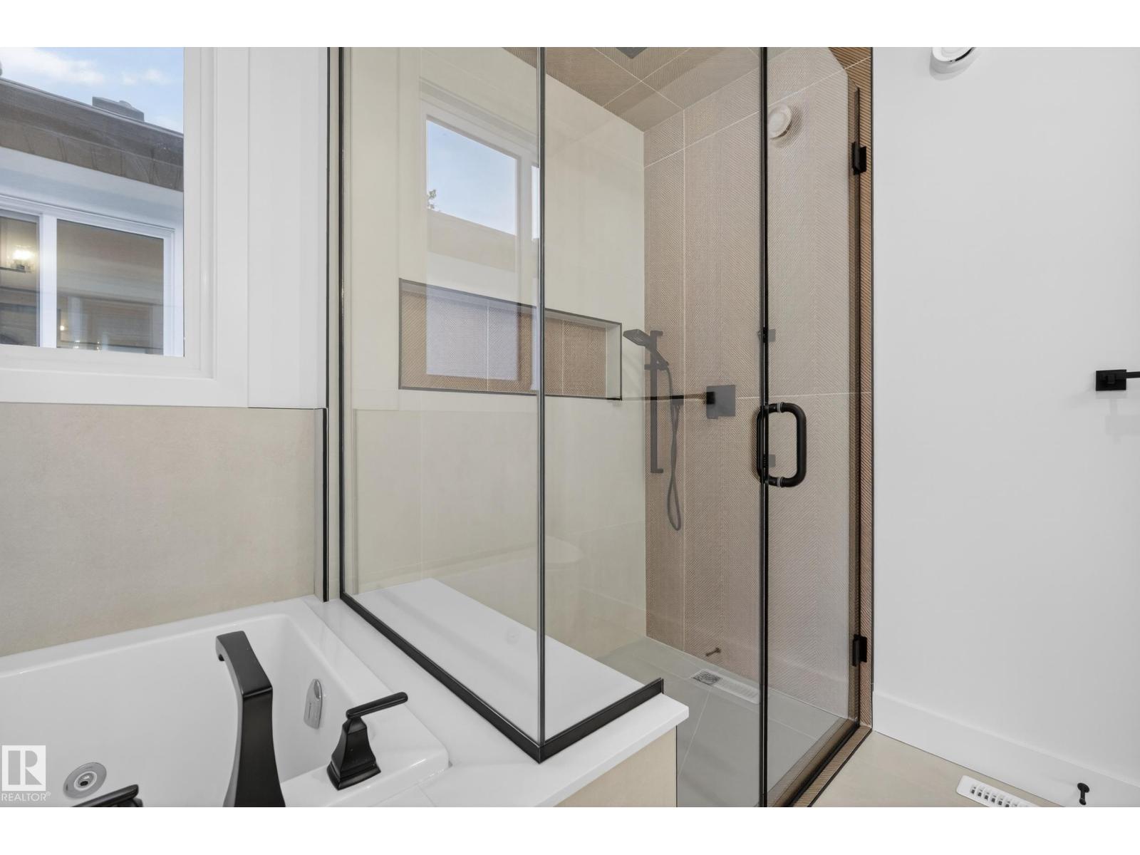 11613 79 AV NW, Edmonton