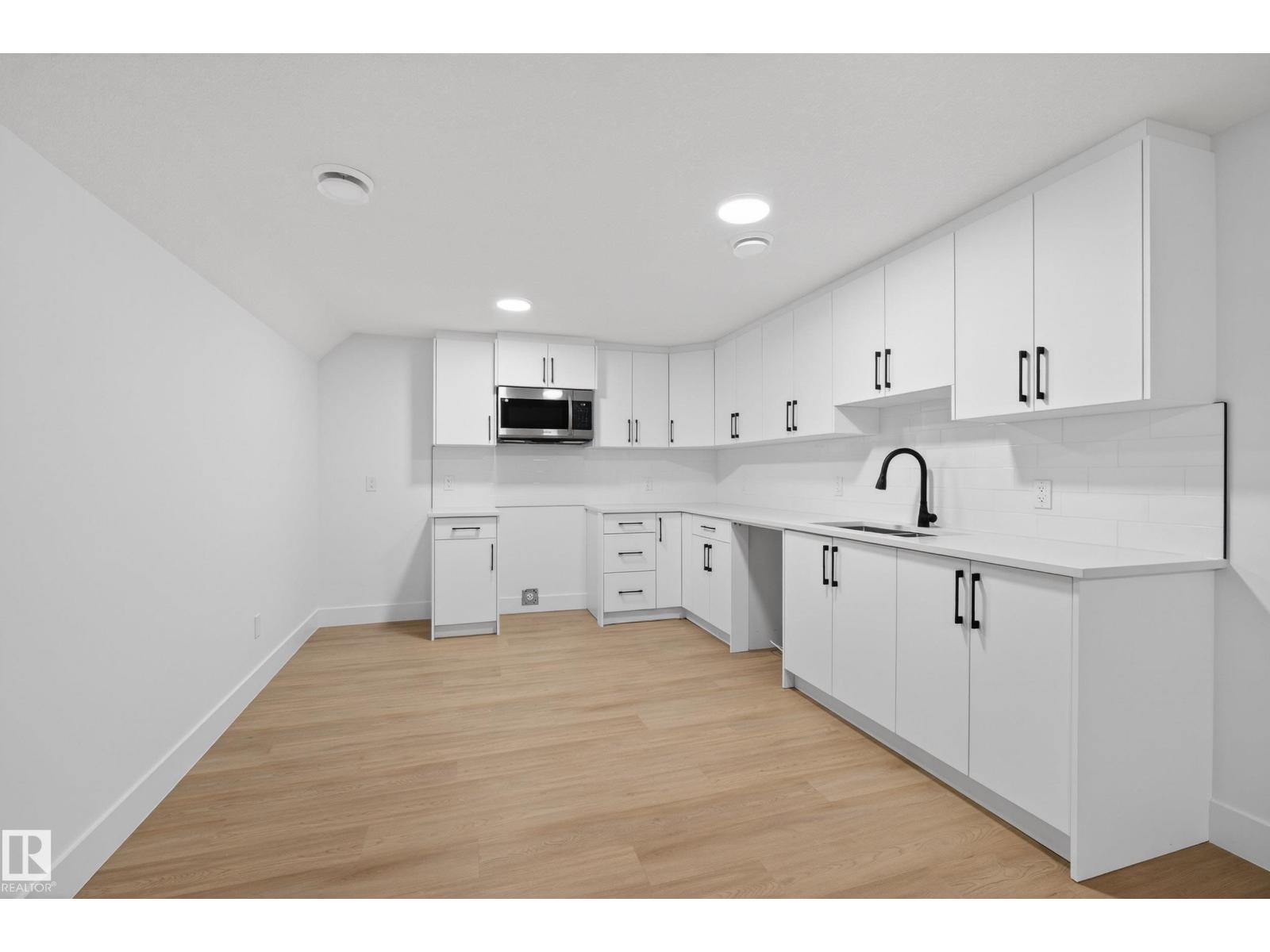 11613 79 AV NW, Edmonton