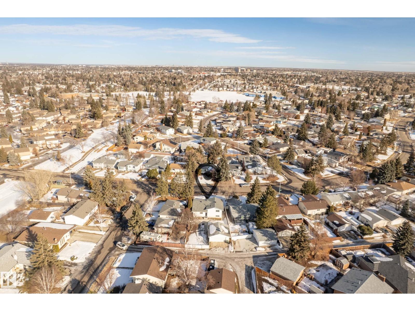 712 KNOTTWOOD RD S NW, Edmonton