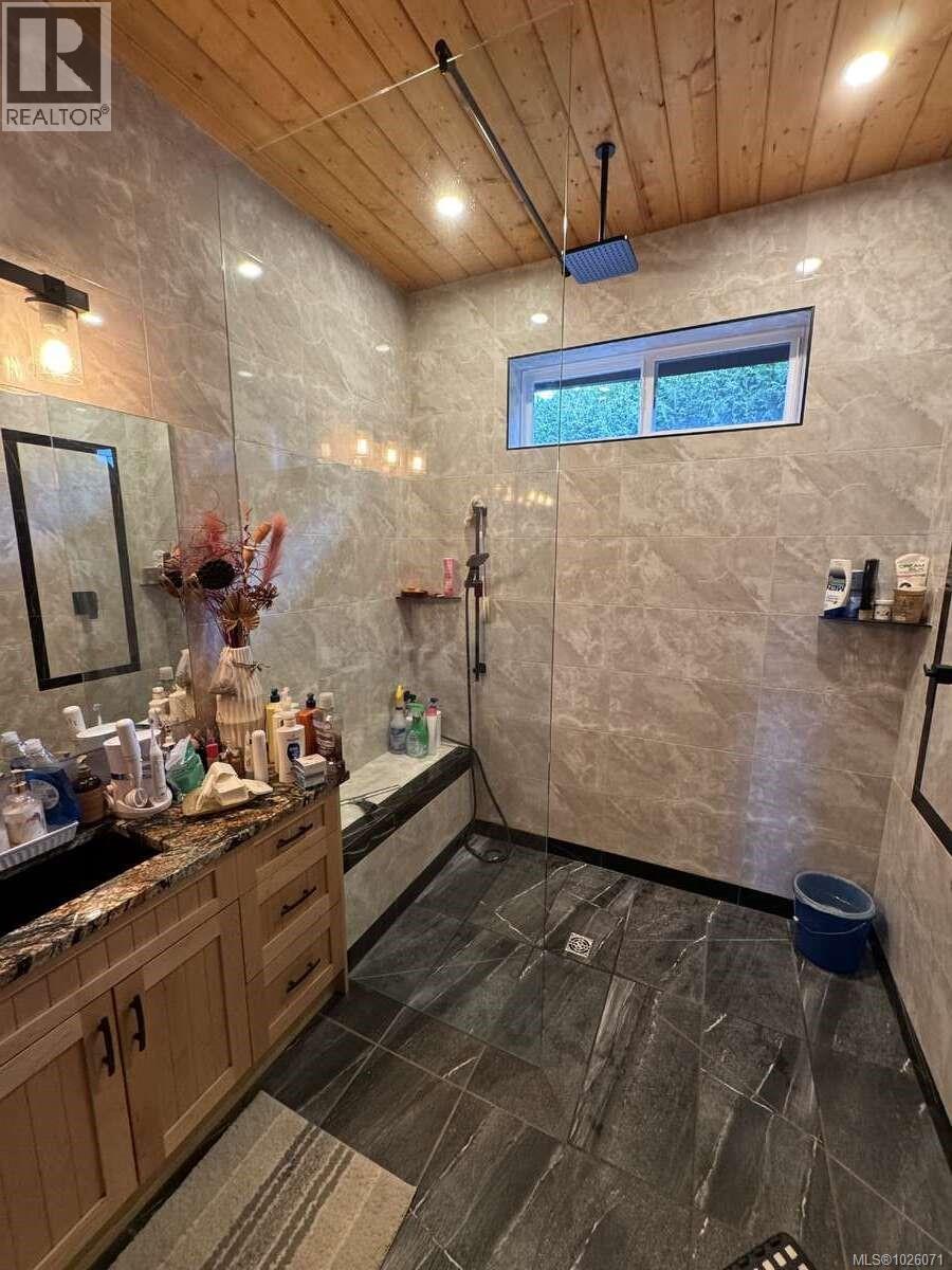 1591 Cowichan Bay Rd - 10