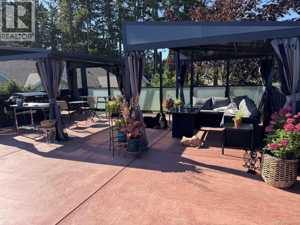1591 Cowichan Bay Rd - 14