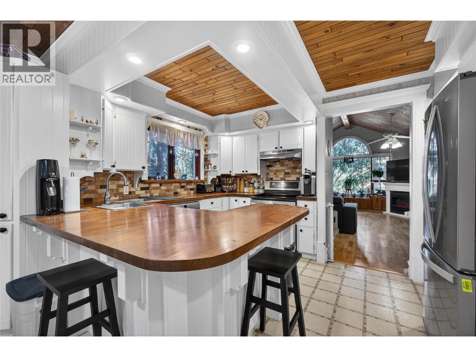 114 Timberlane Road, Enderby