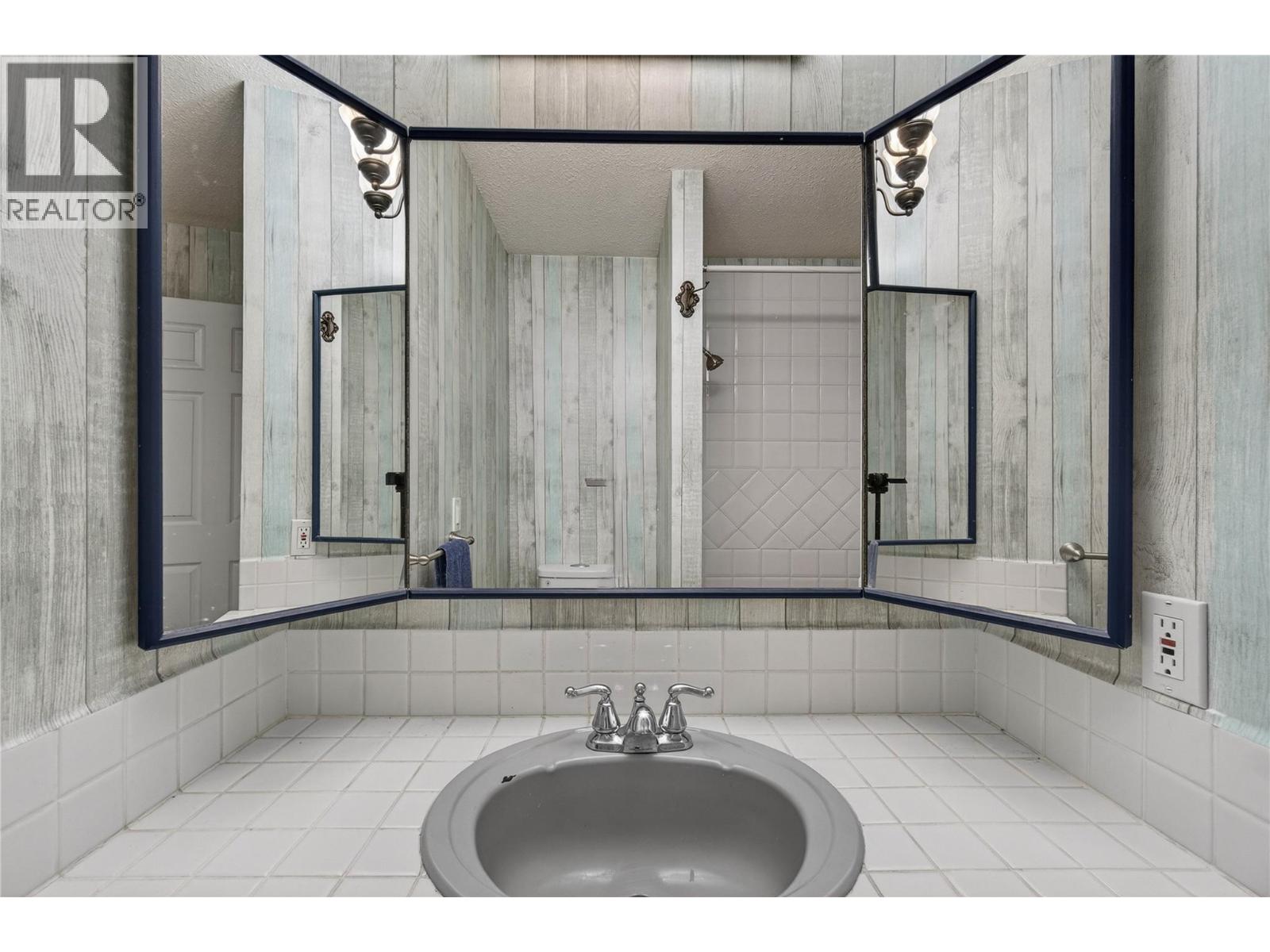 114 Timberlane Road, Enderby