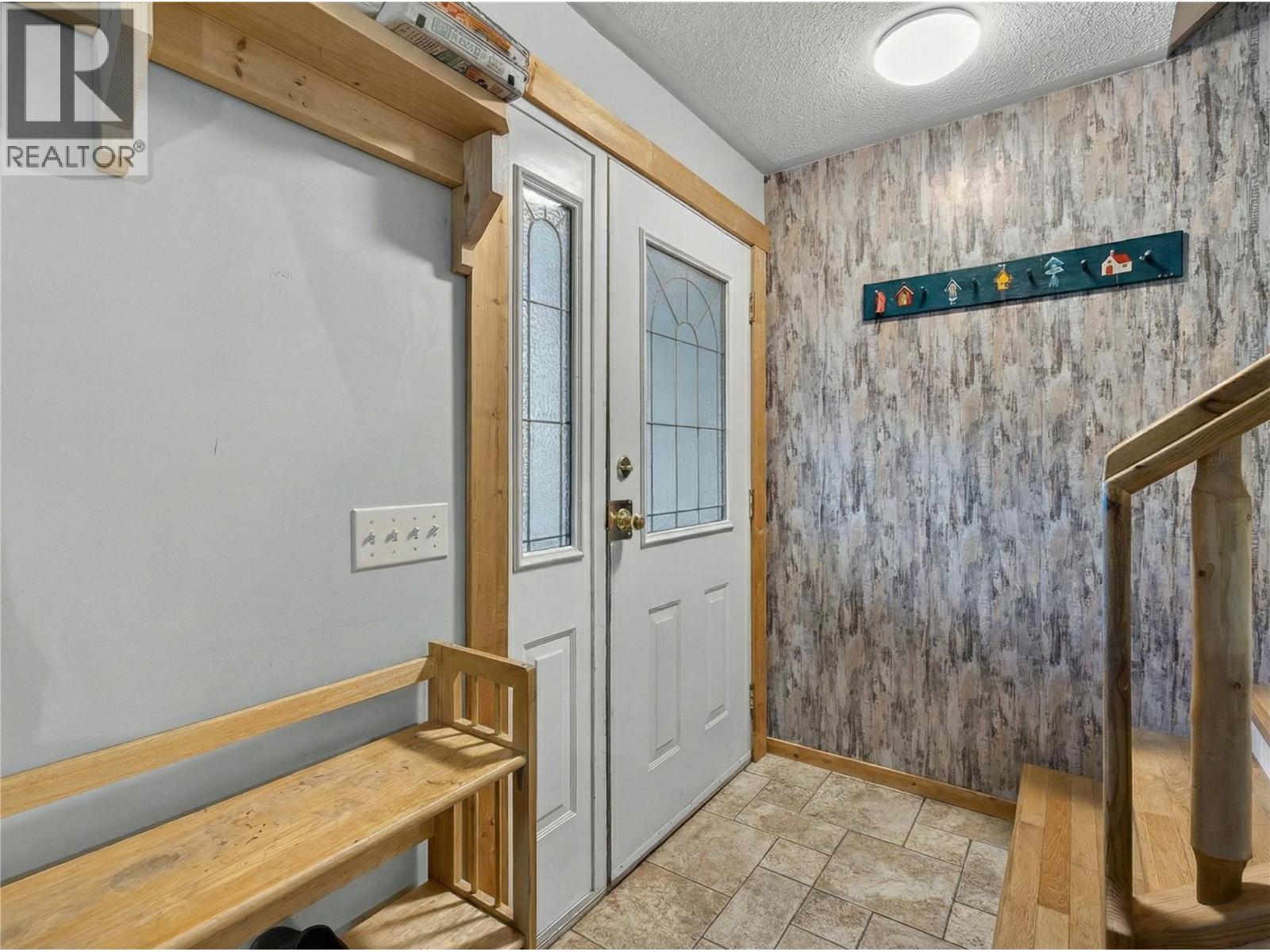 114 Timberlane Road, Enderby