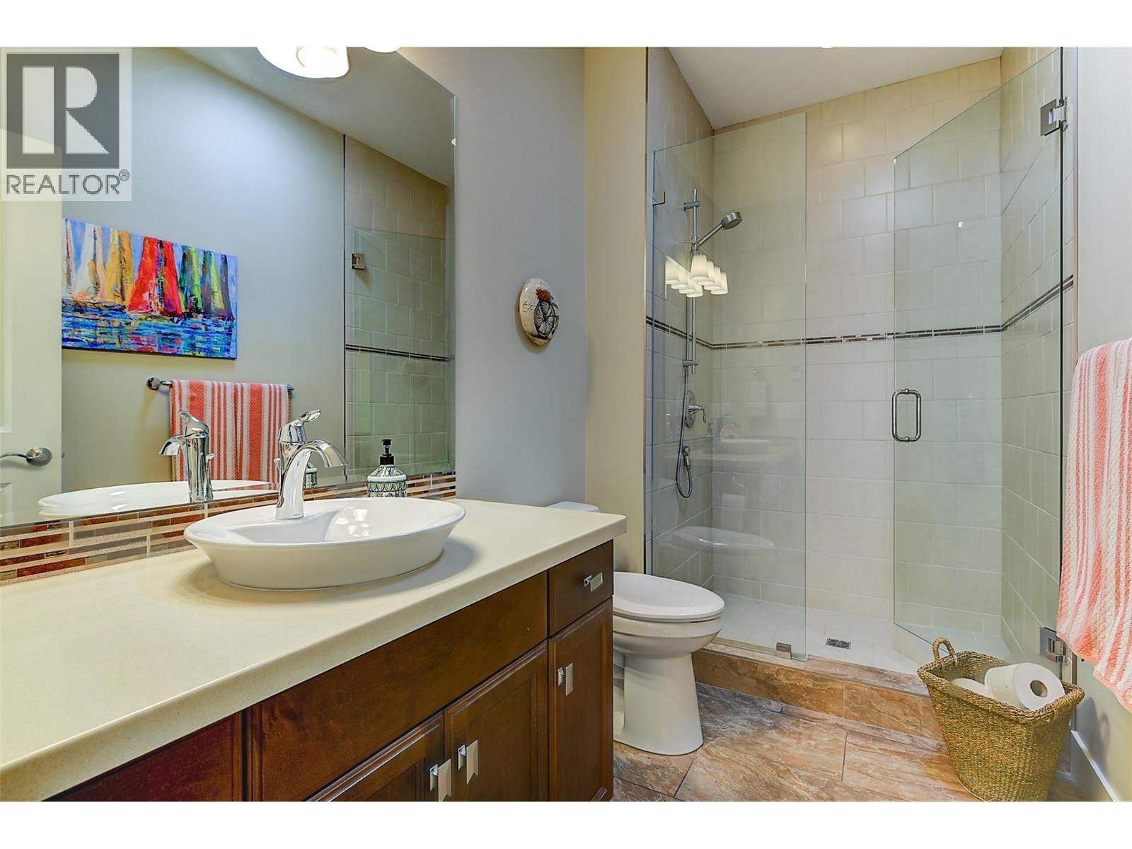 1147 Glenview Court, Kelowna