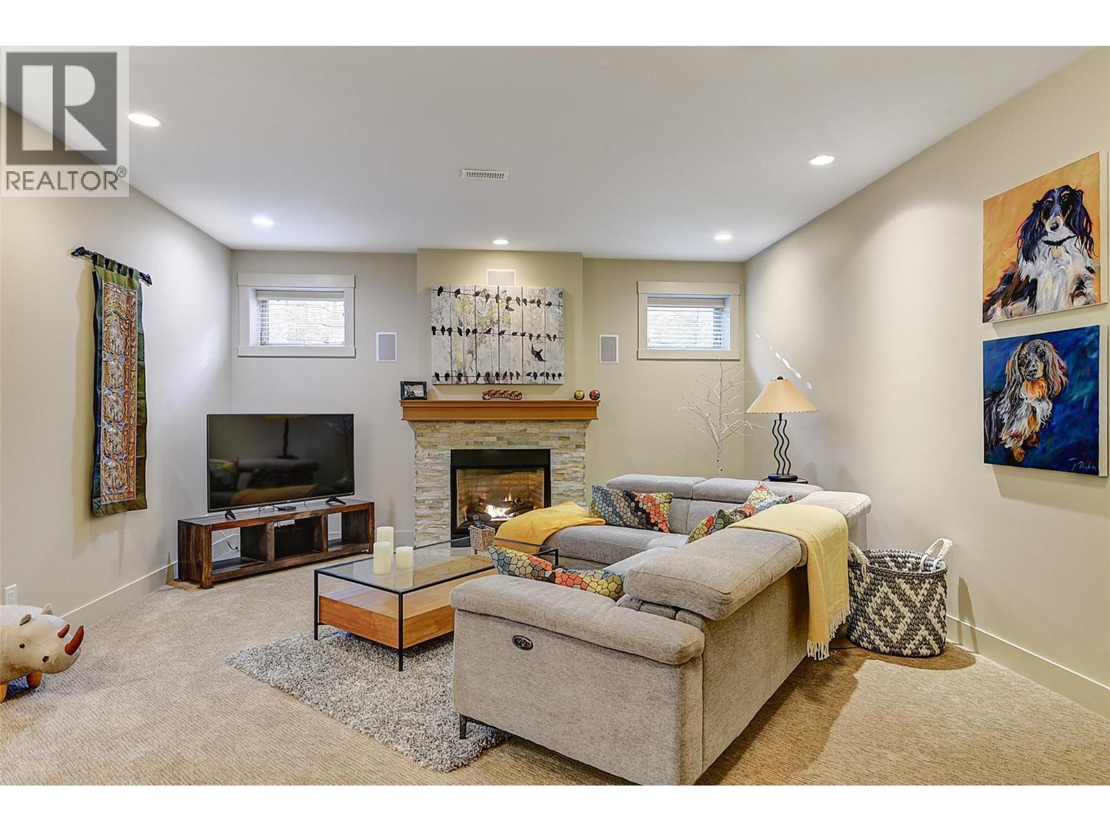 1147 Glenview Court, Kelowna