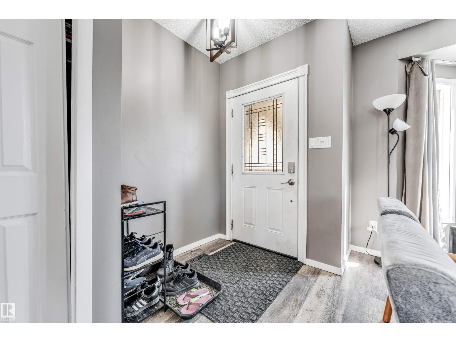 3824 48 ST NW, Edmonton