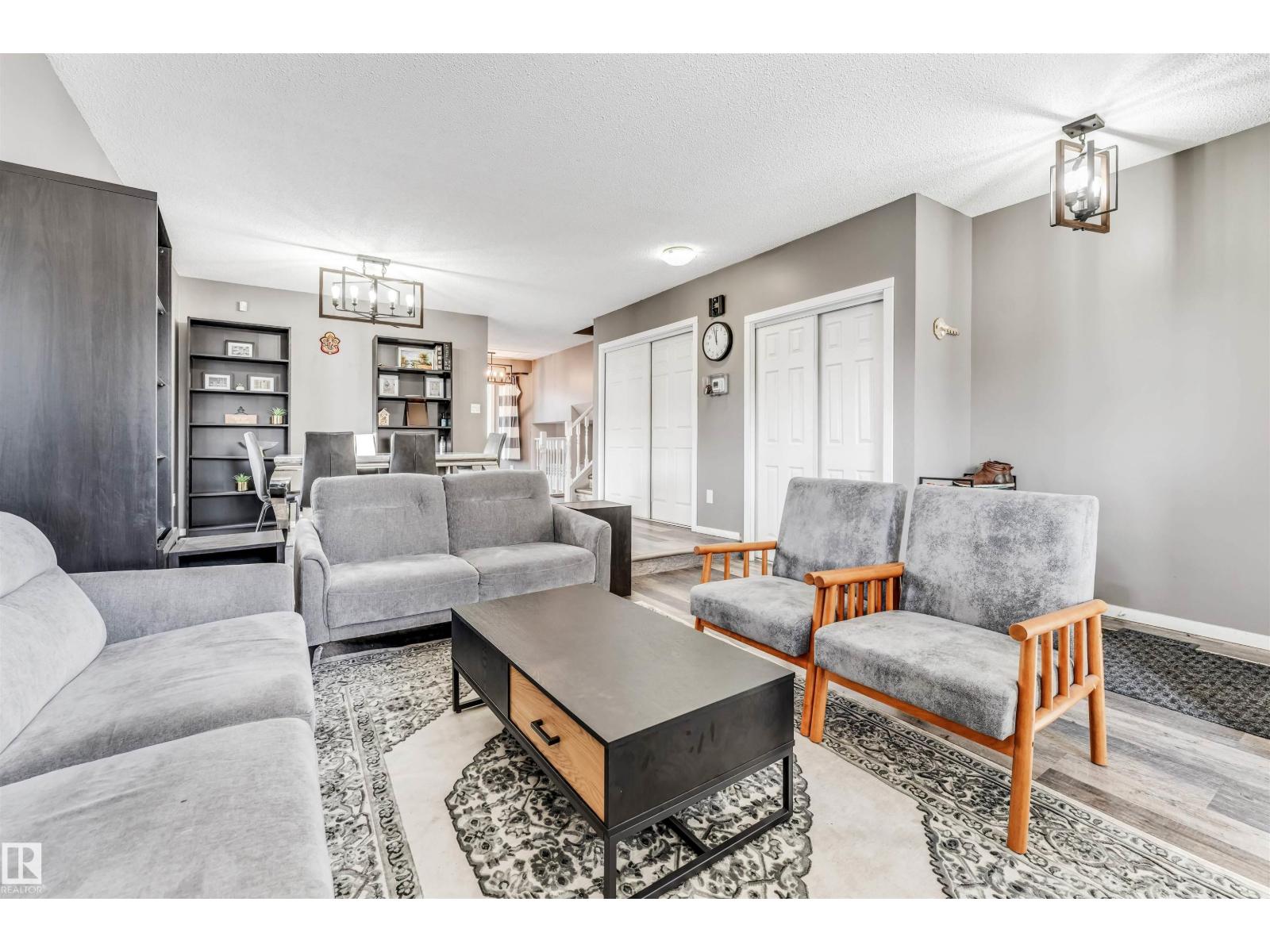 3824 48 ST NW, Edmonton