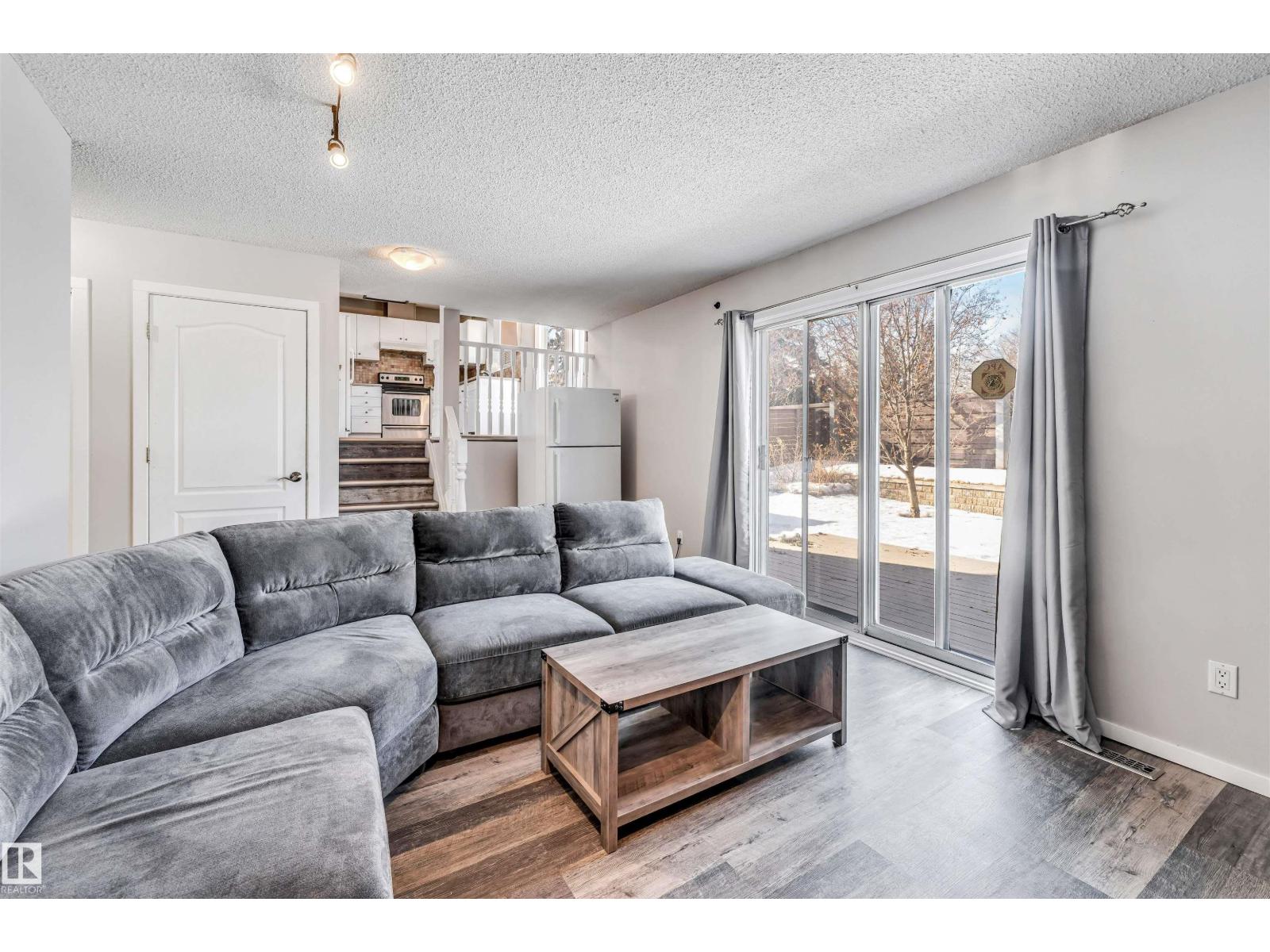 3824 48 ST NW, Edmonton