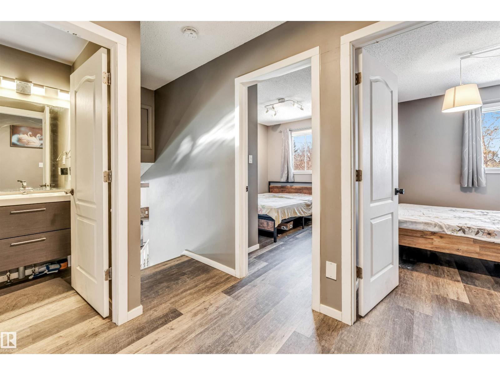 3824 48 ST NW, Edmonton