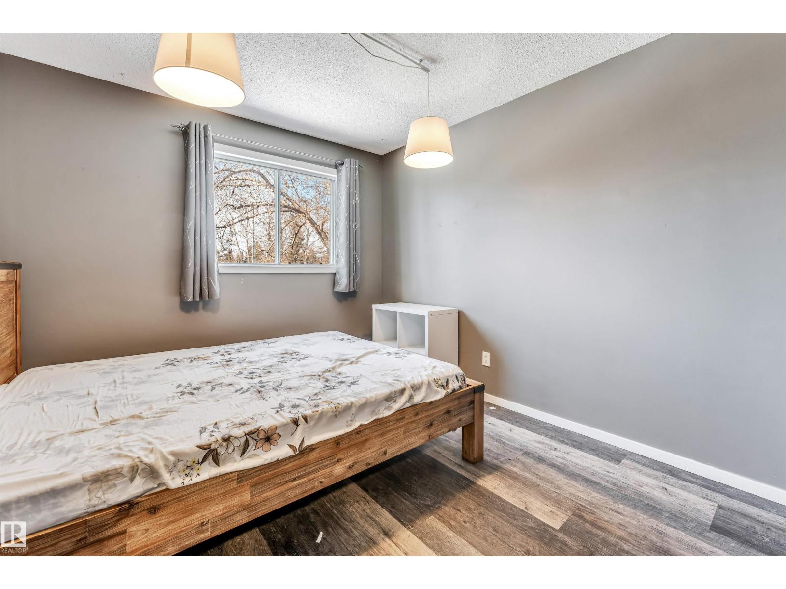 3824 48 ST NW, Edmonton