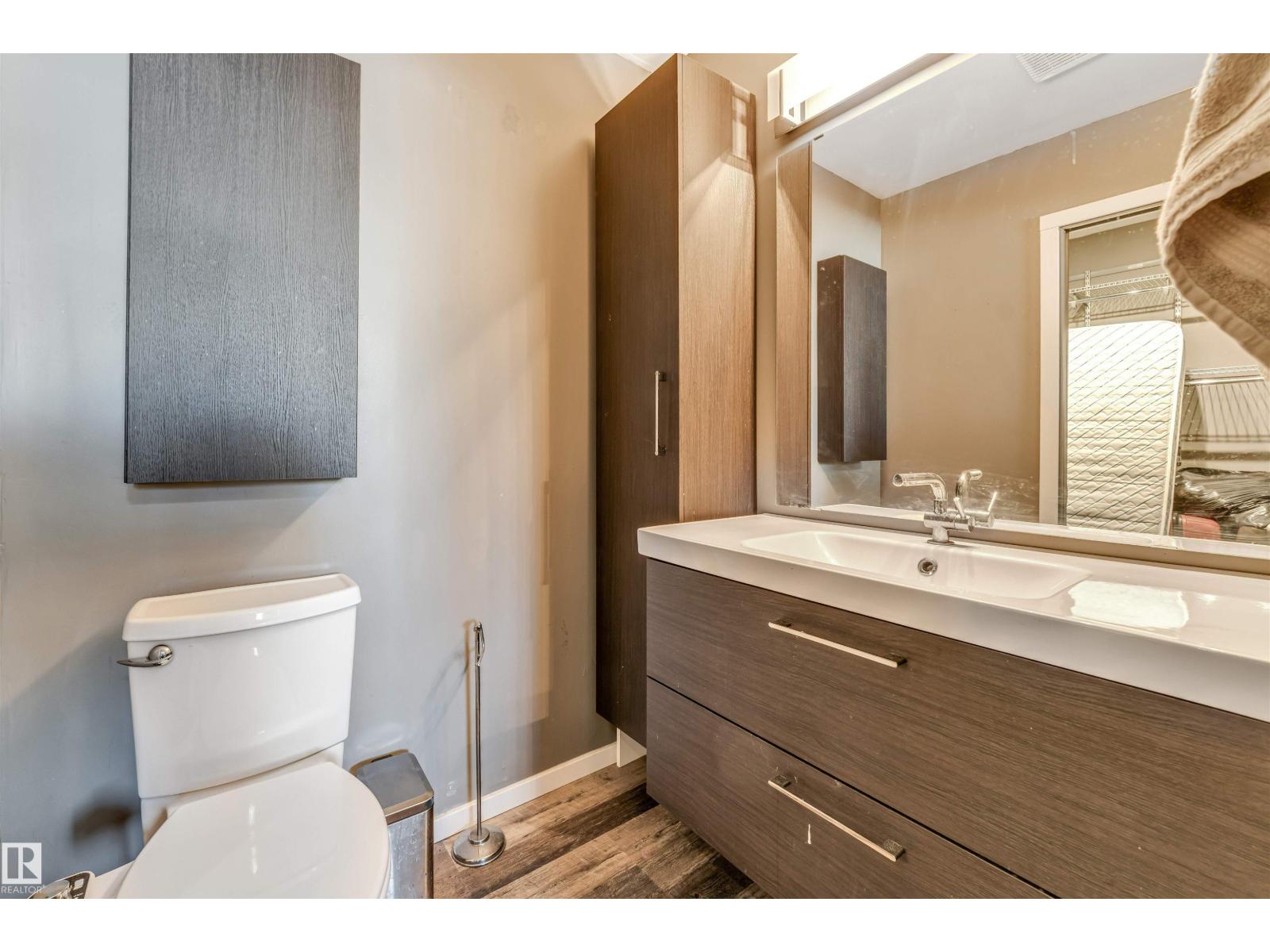 3824 48 ST NW, Edmonton