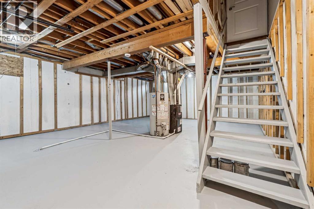 Single Family House for Sale in   Pensacola Crescent SE Penbrooke Meadows Calgary 