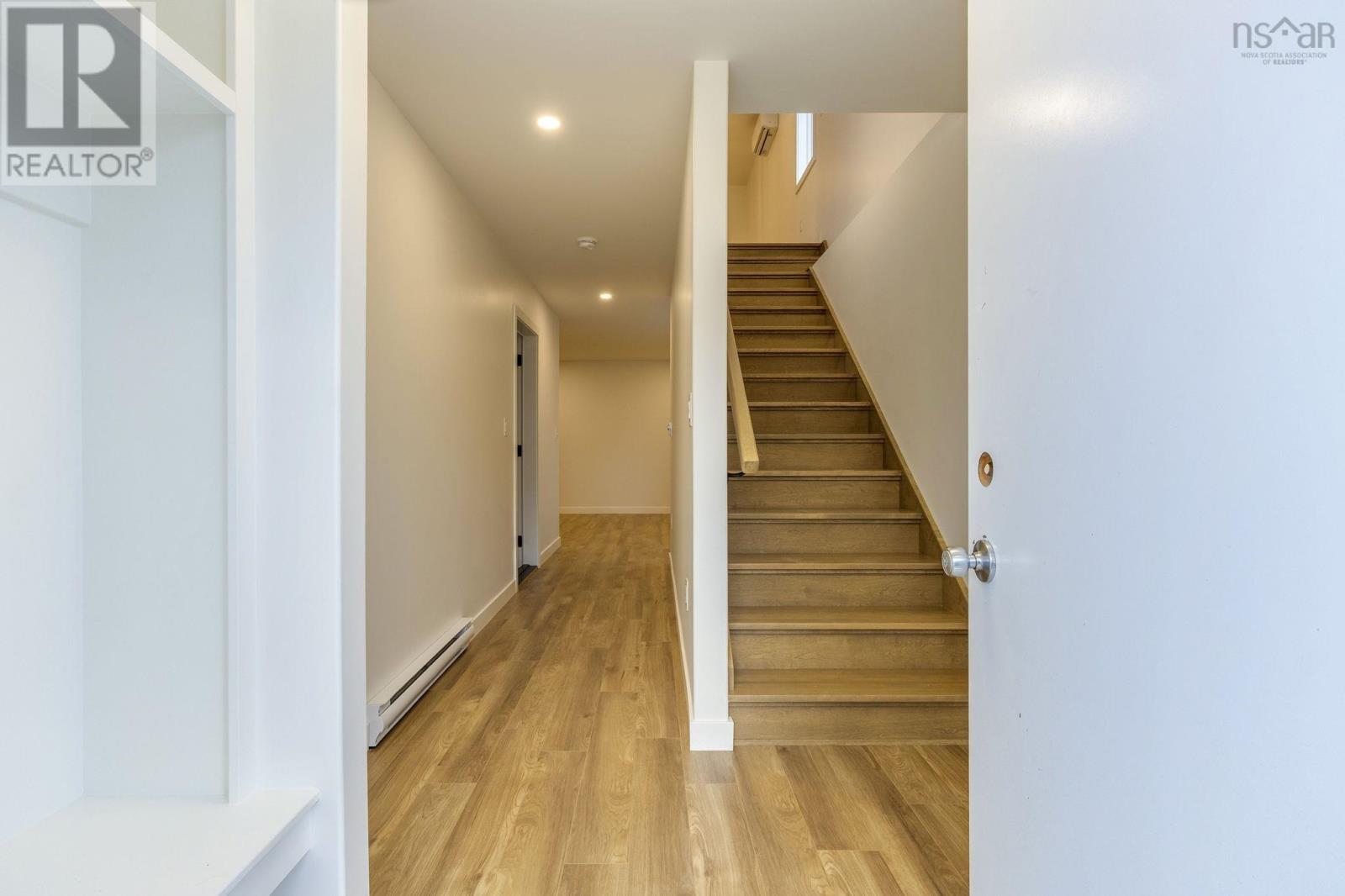 Property 6 of 44 of SMD-3B 28 Simona Drive