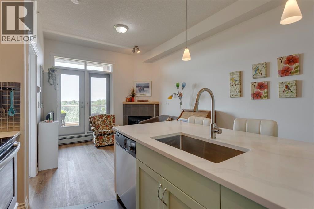 Single Family House for Sale in   Hemlock Crescent SW Spruce Cliff Calgary 