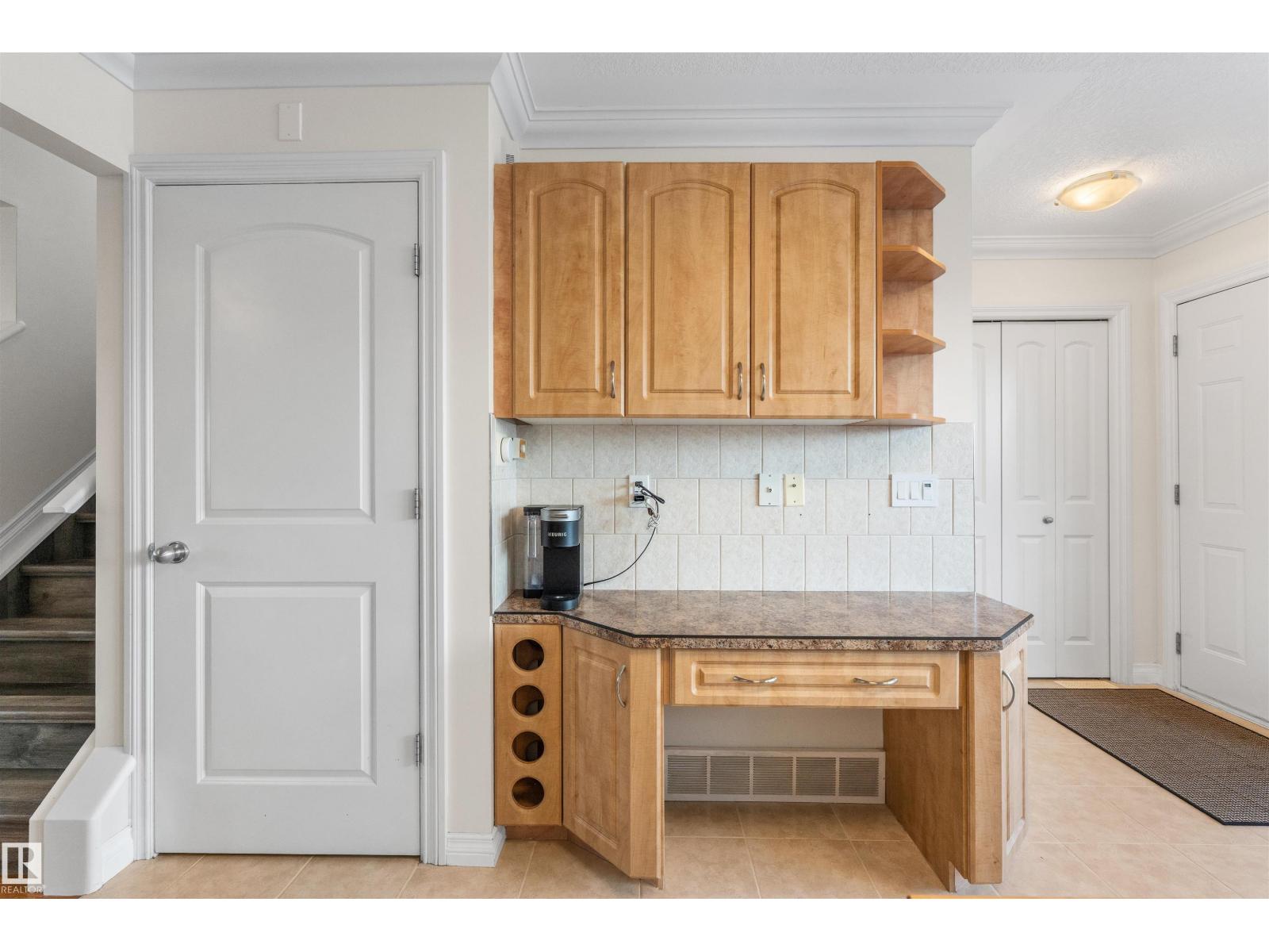 21348 88 AV NW, Edmonton