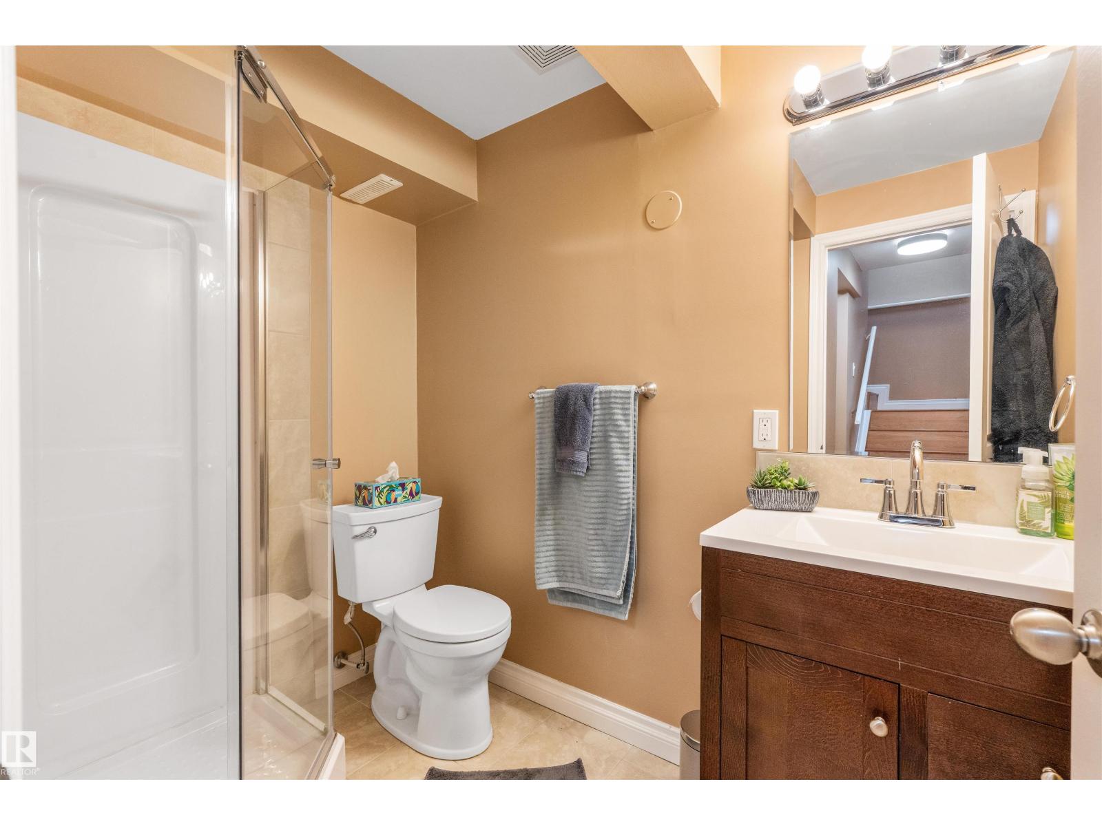 21348 88 AV NW, Edmonton