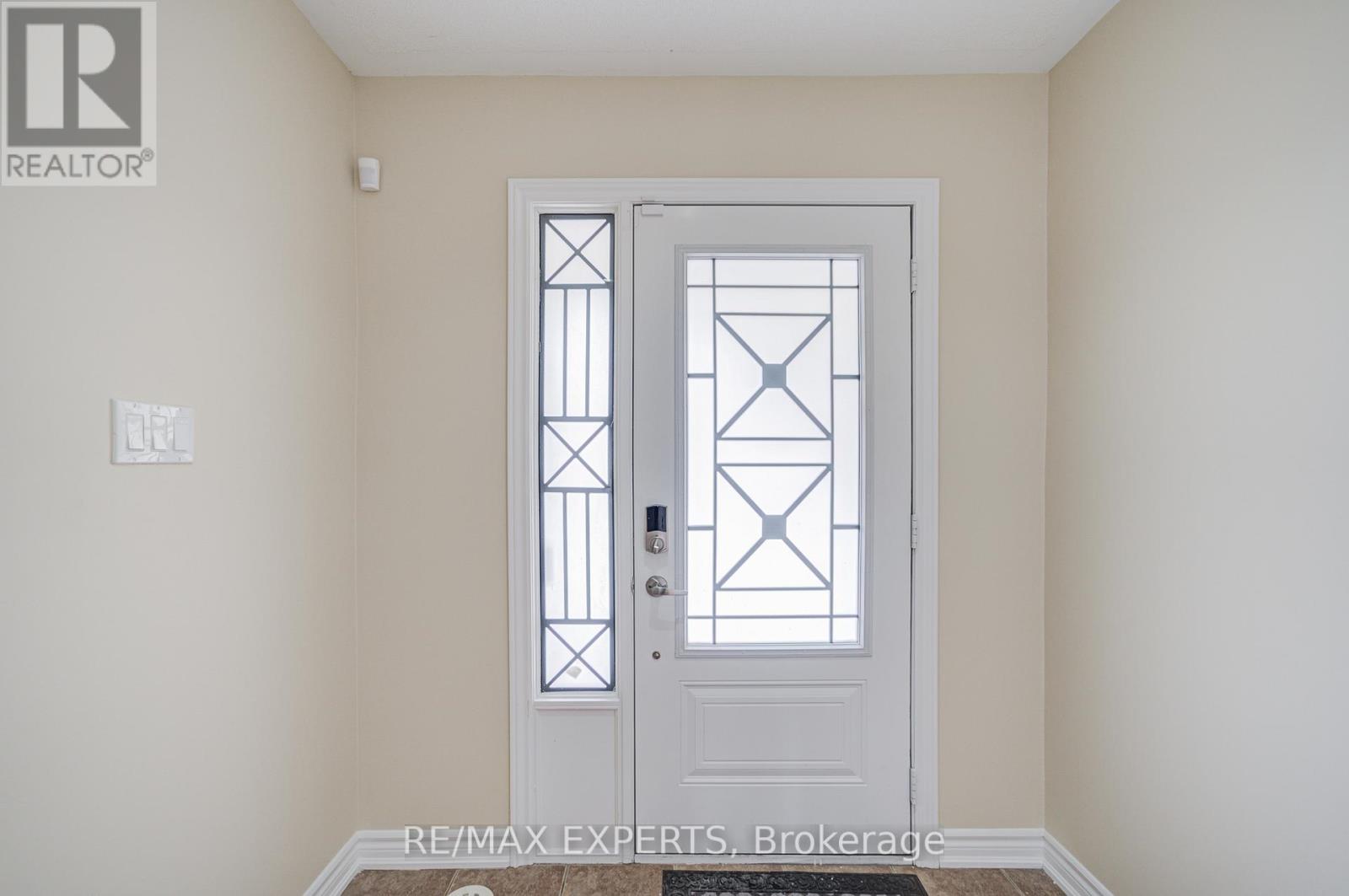 72 ASPEN HILLS ROAD - Photo 4 of 48, Brampton (Credit Valley), Ontario