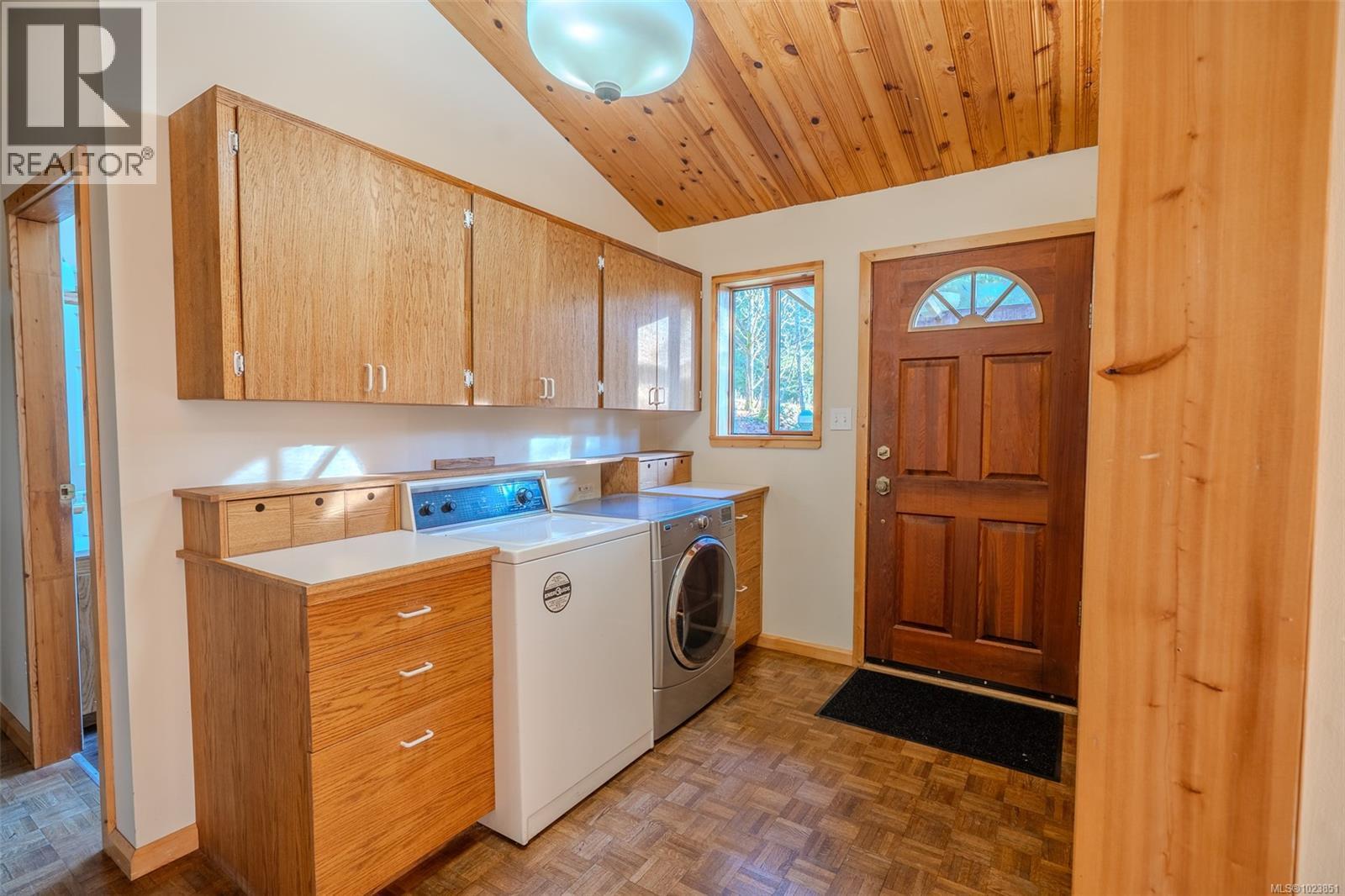 121 Thomas Rd, Salt Spring