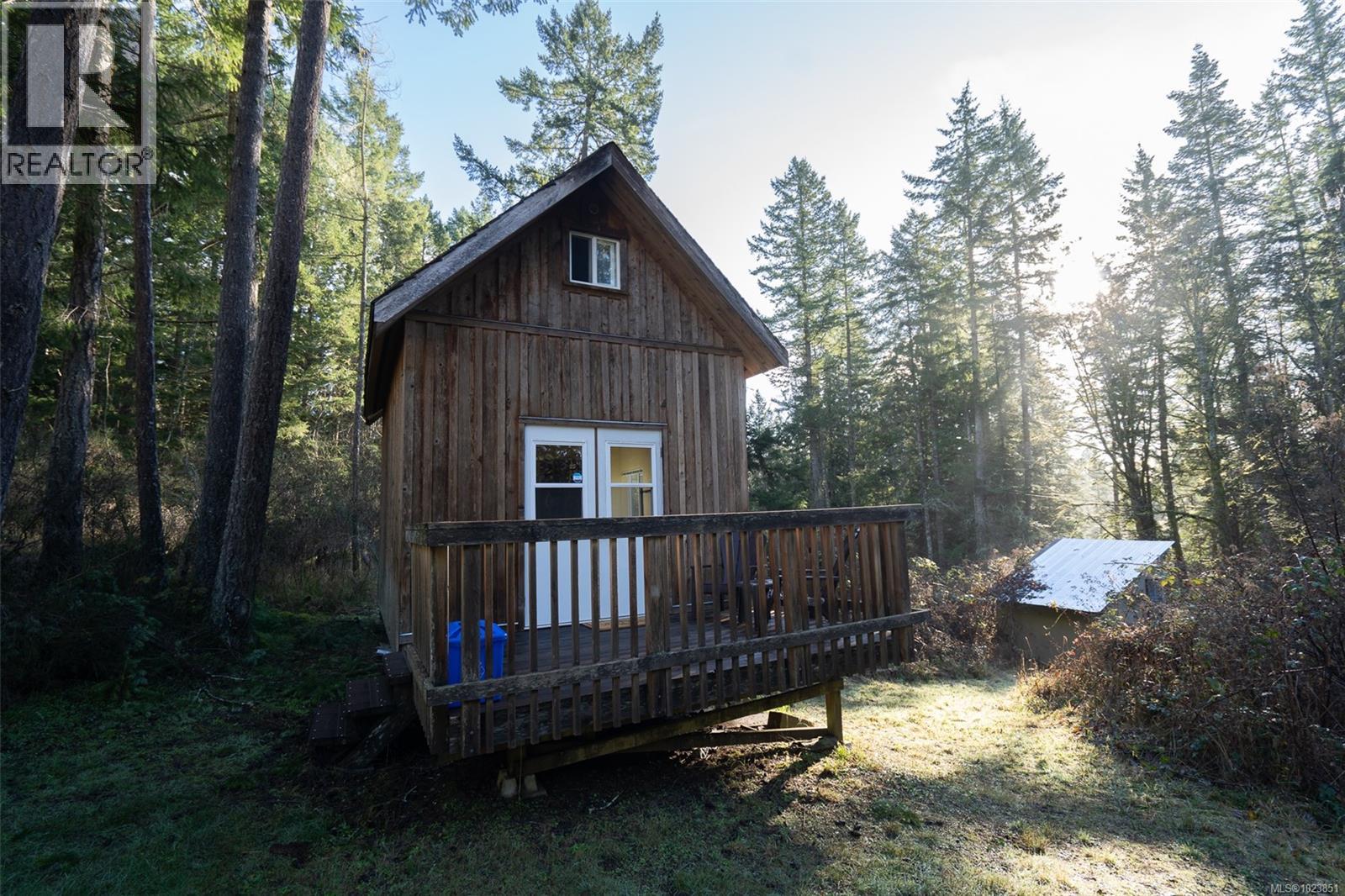 121 Thomas Rd, Salt Spring