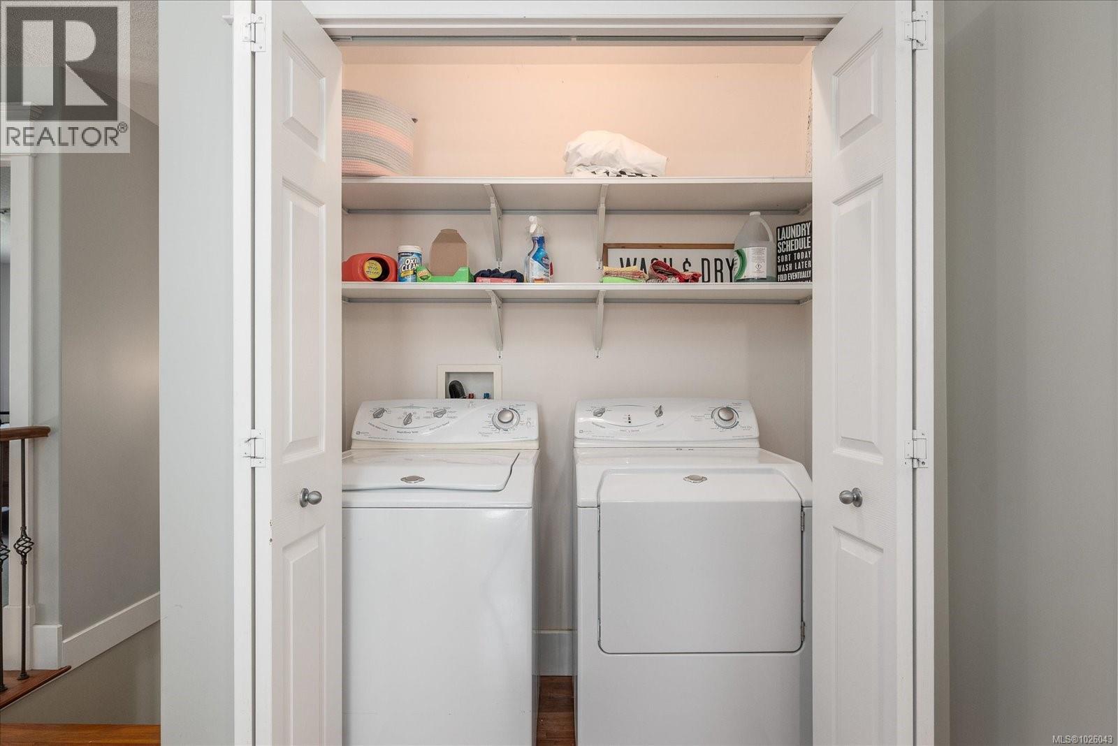 409 FOURNEAU WAY - 46