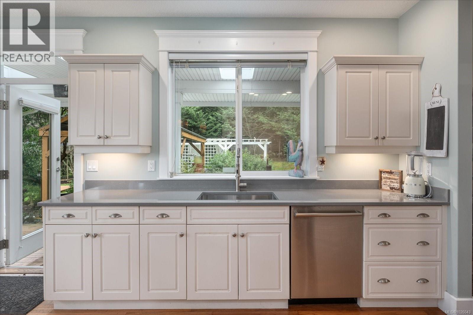 409 FOURNEAU WAY - 33