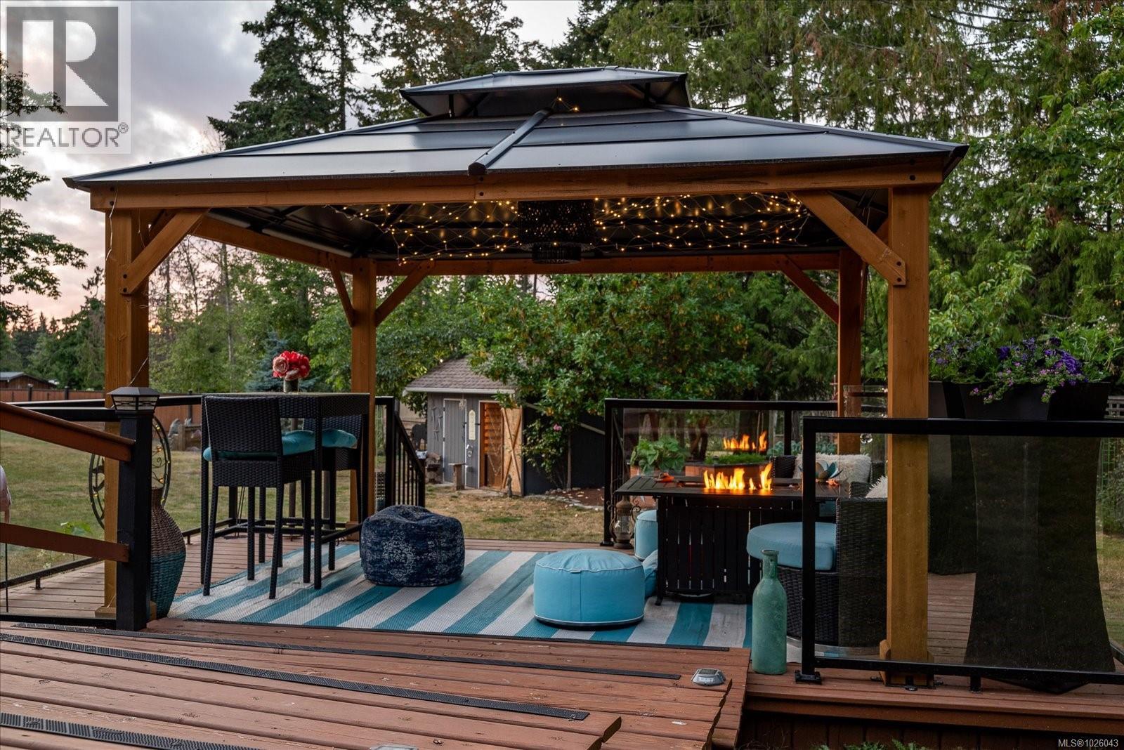 409 FOURNEAU WAY - 90