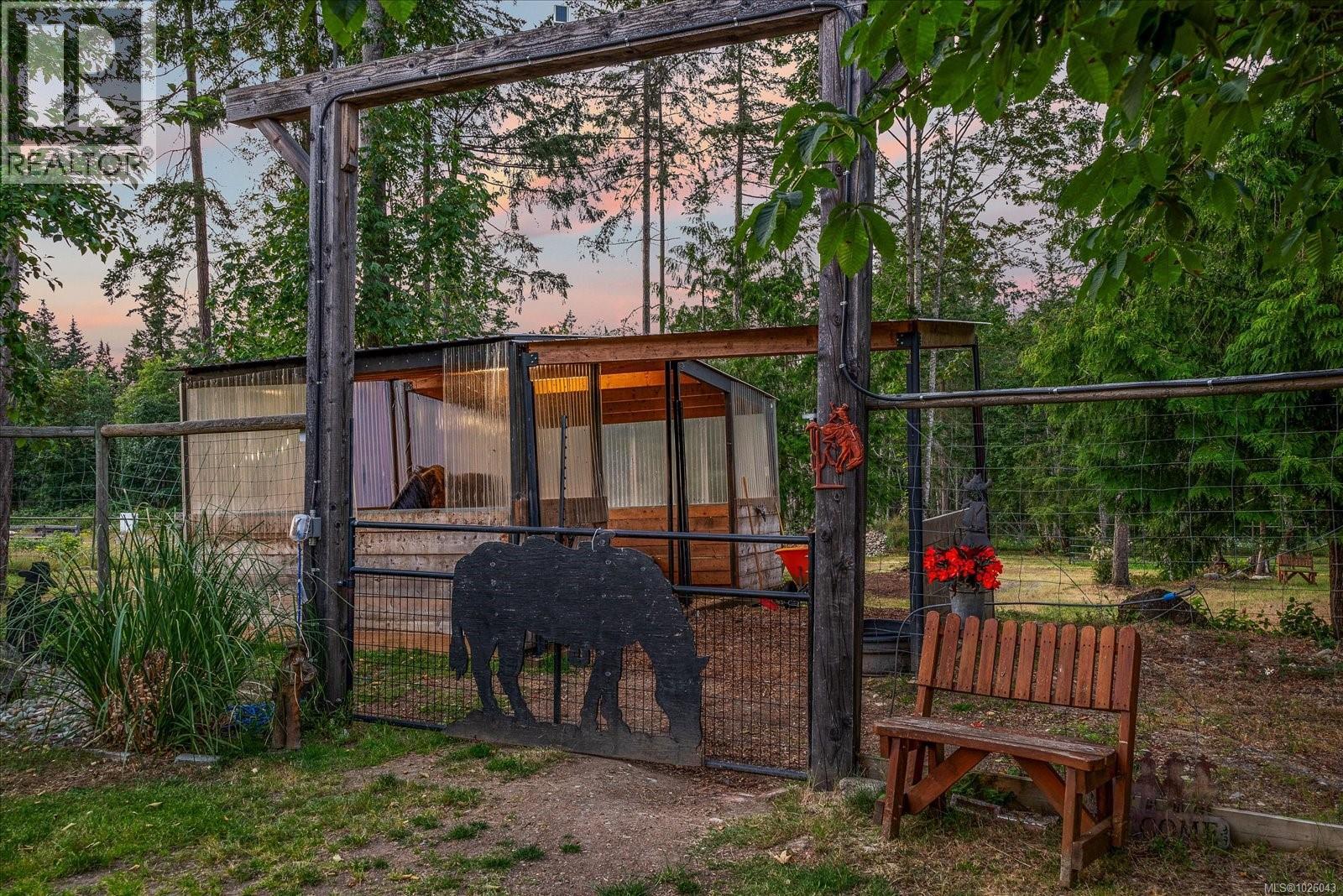 409 FOURNEAU WAY - 92